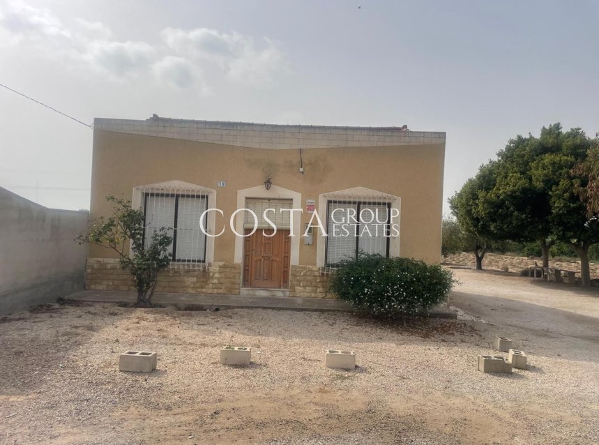 Herverkoop - Villa -
Daya Vieja - Daya Vieja Centro