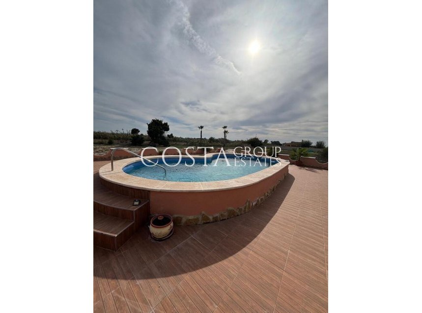 Herverkoop - Villa -
Dolores - Dolores Centro