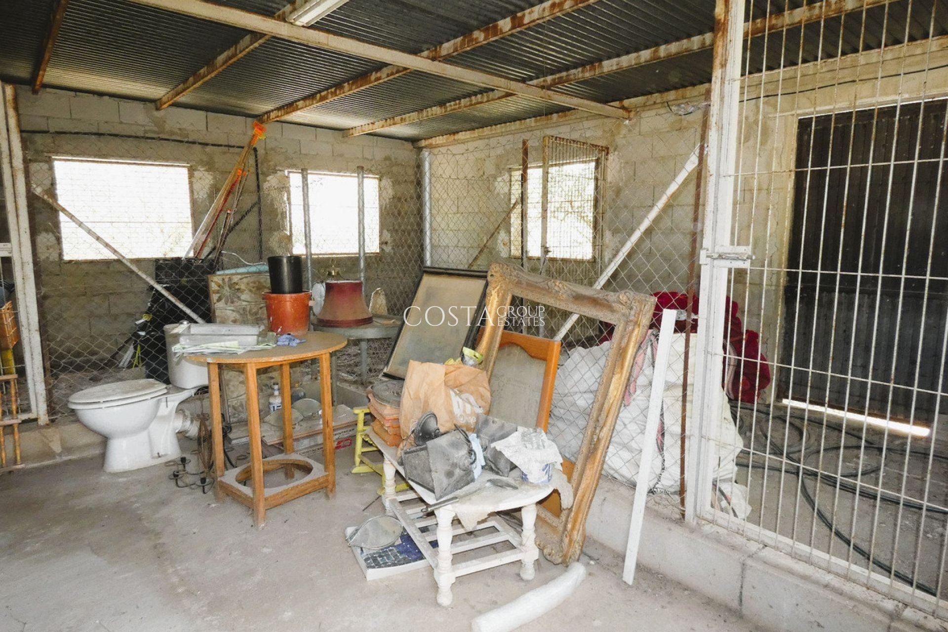 Herverkoop - Villa -
Dolores - Dolores Centro