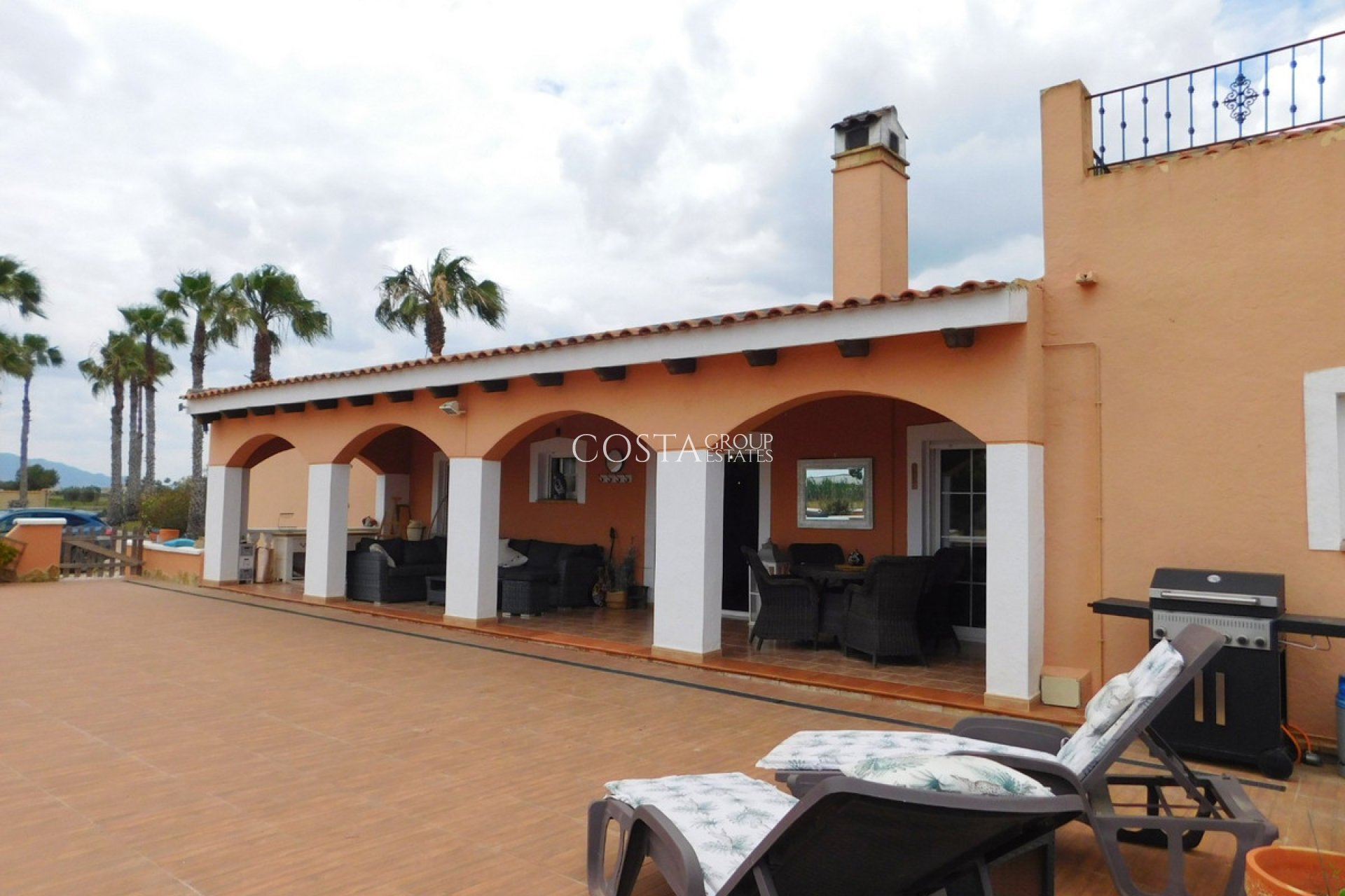 Herverkoop - Villa -
Dolores - Dolores Centro