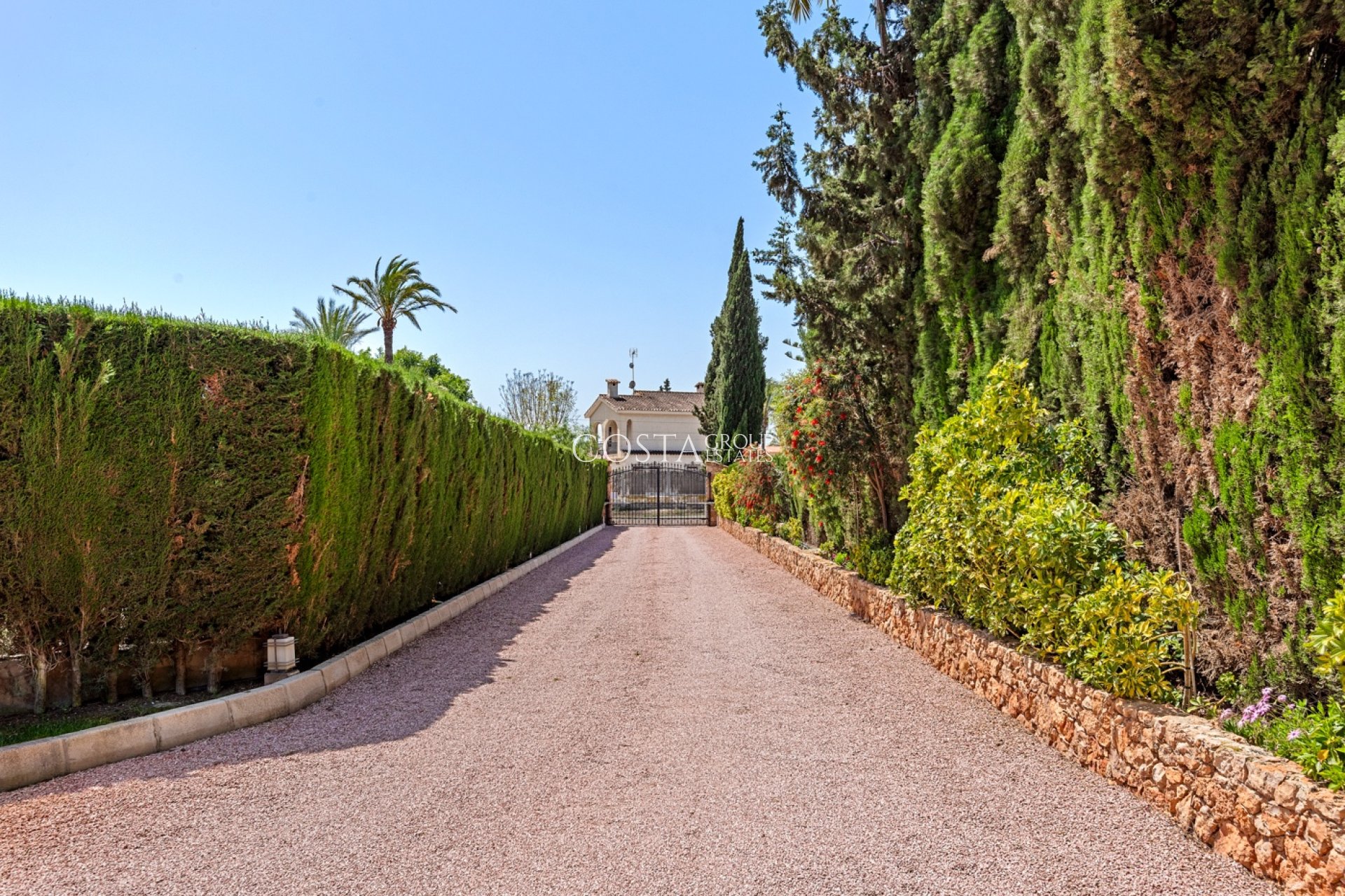 Herverkoop - Villa -
Elche