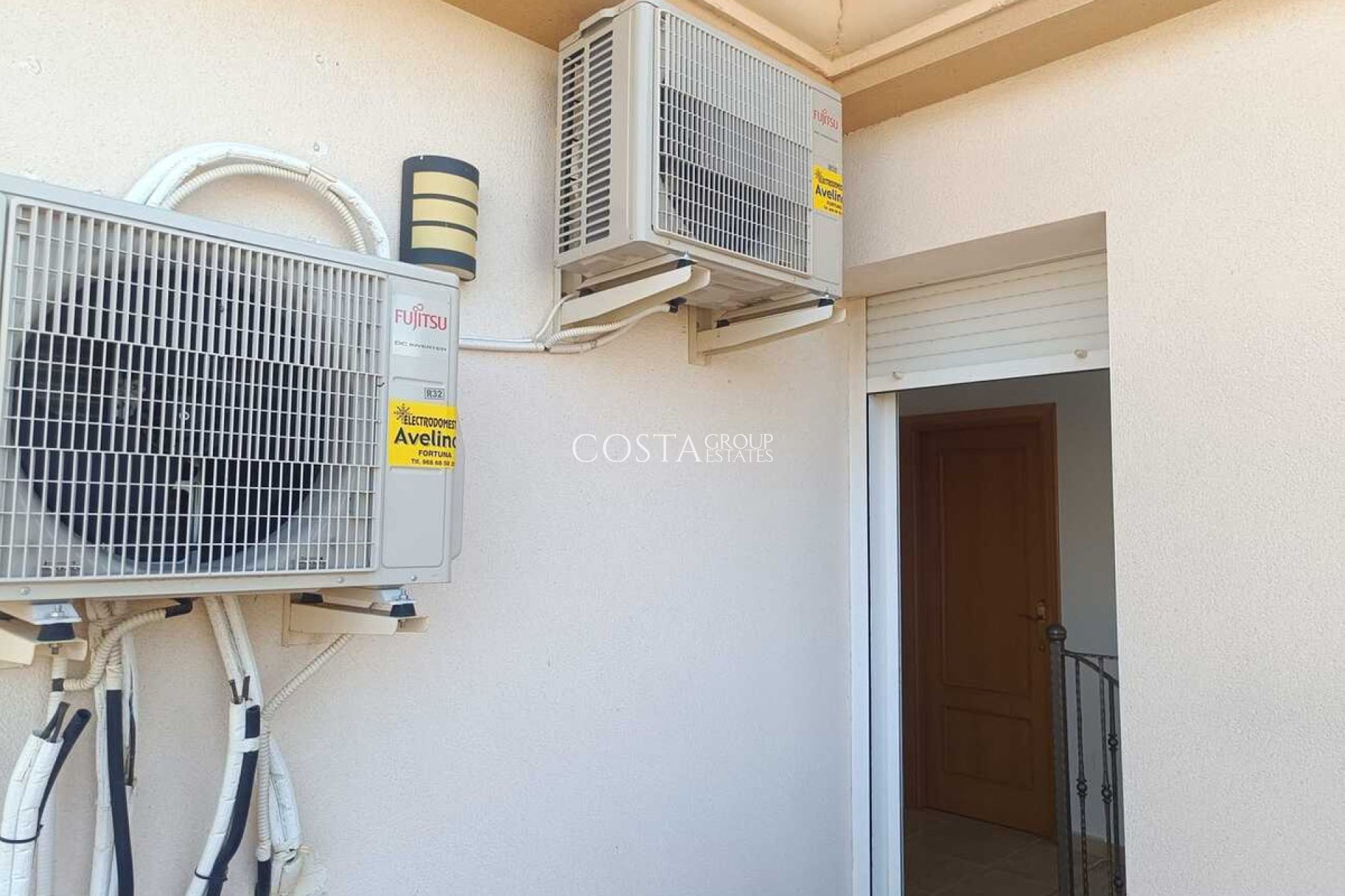 Herverkoop - Villa -
Fortuna - El Reloj