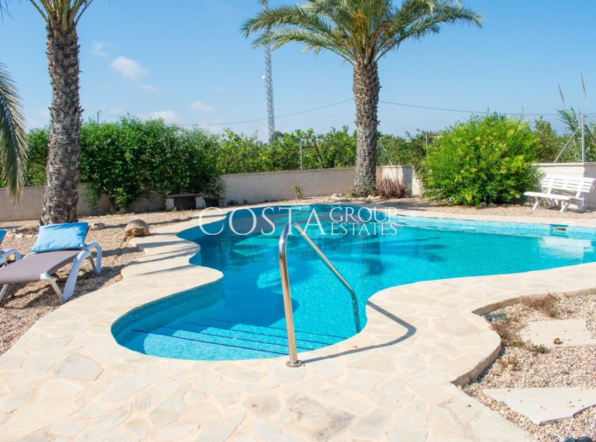 Herverkoop - Villa -
Guardamar del Segura - El Raso