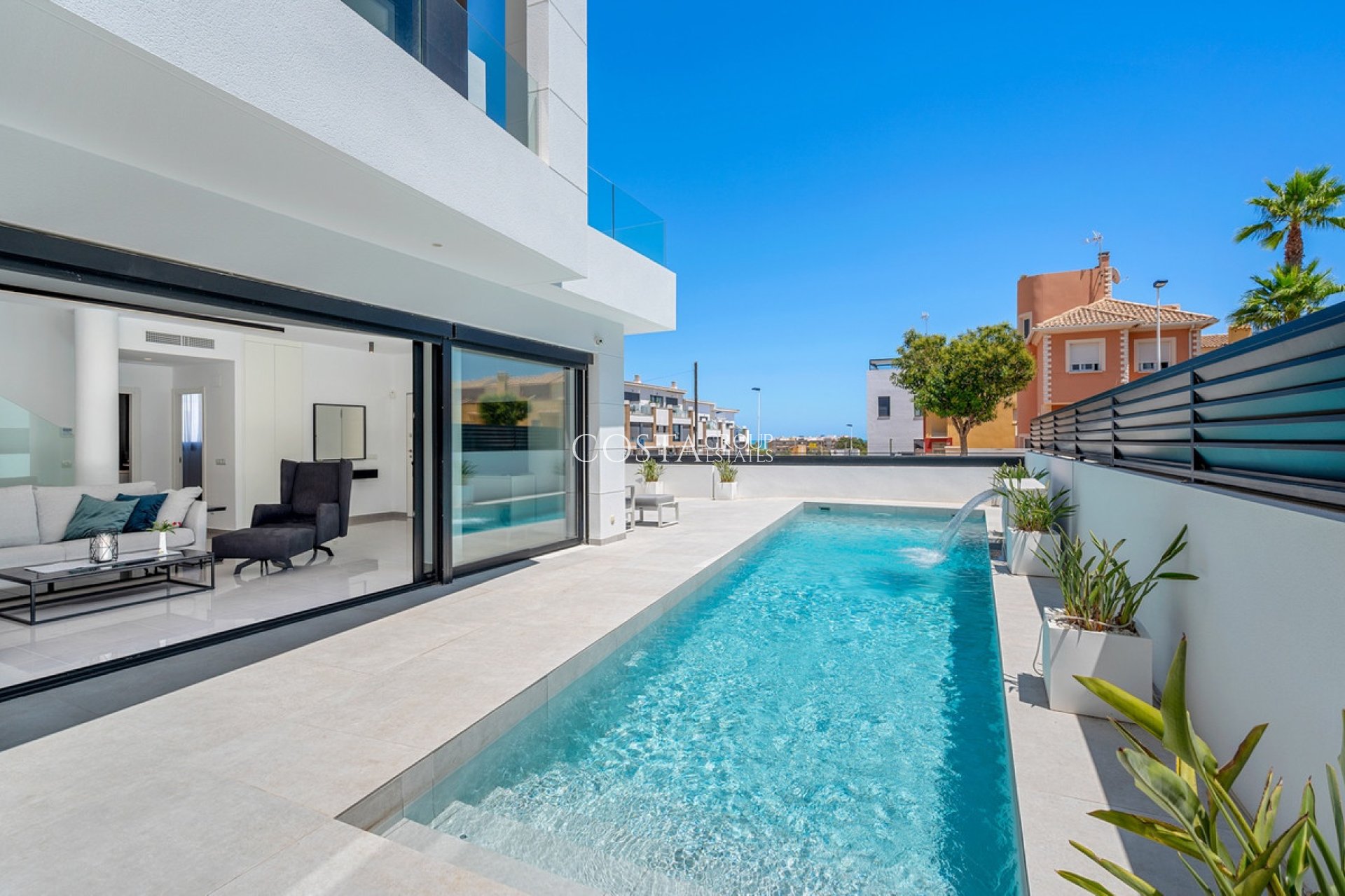 Herverkoop - Villa -
Guardamar del Segura - Guardamar del Segura Centro