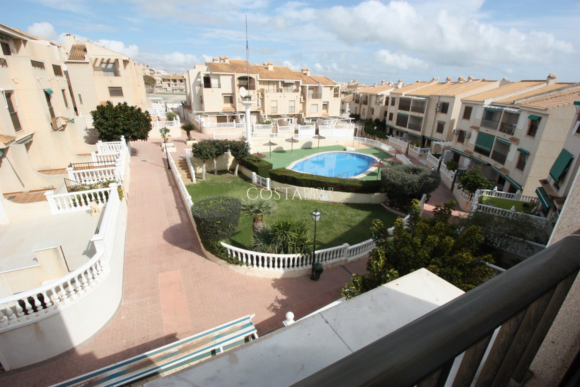 Herverkoop - Villa -
Guardamar del Segura - Guardamar del Segura Centro