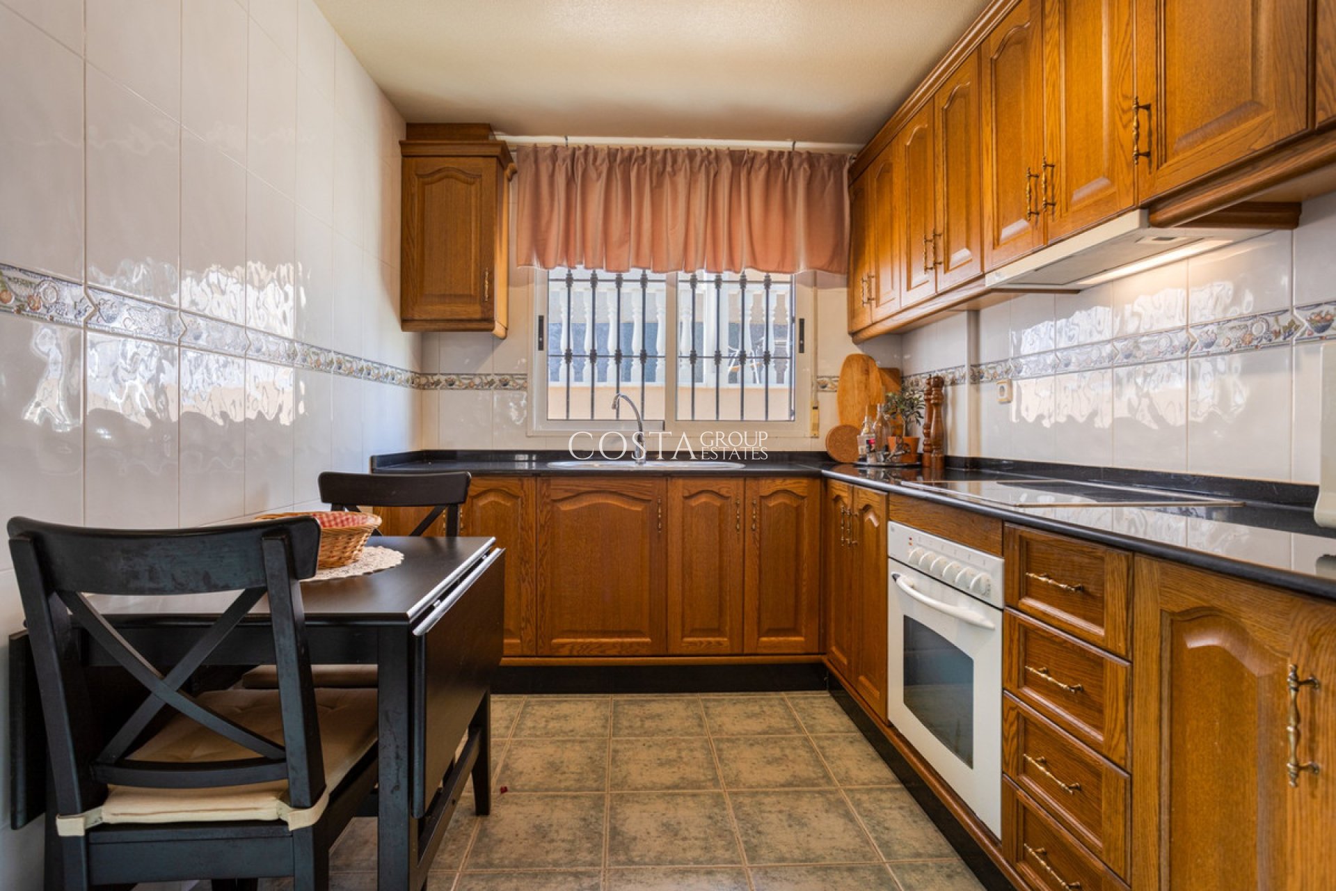 Herverkoop - Villa -
Guardamar del Segura - Guardamar del Segura Centro