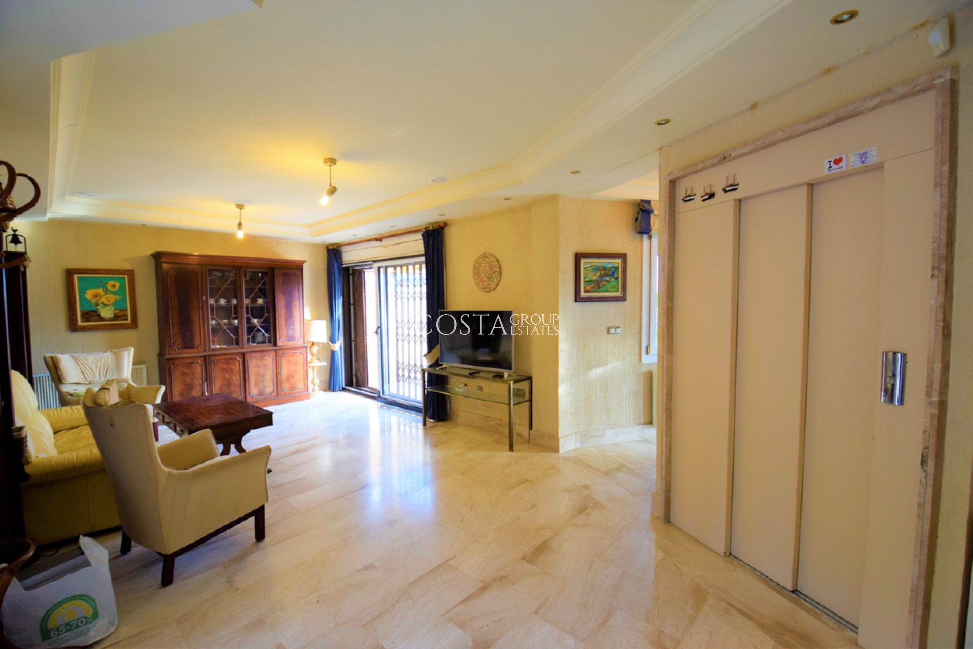 Herverkoop - Villa -
Guardamar del Segura - Guardamar del Segura Centro