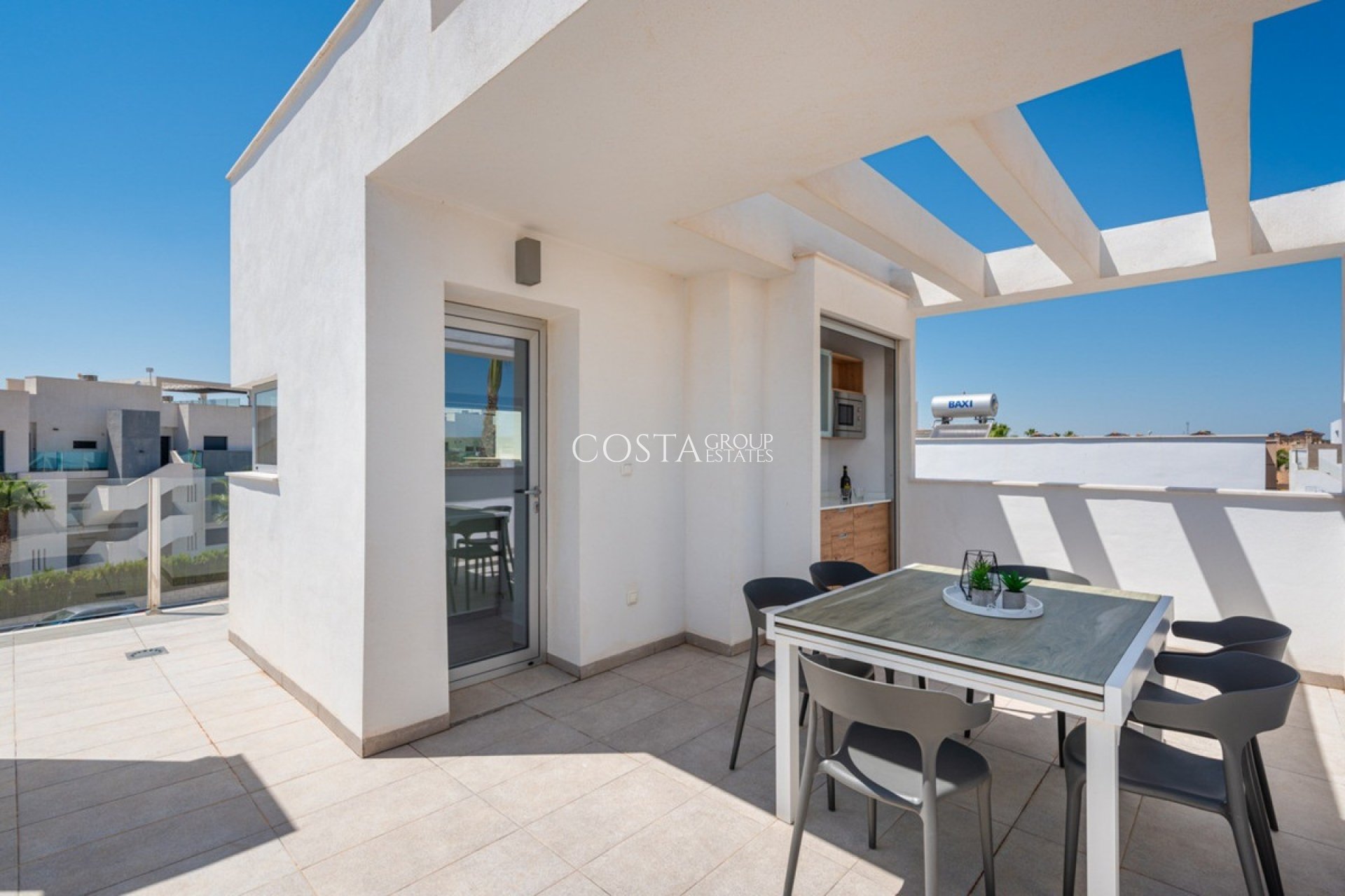 Herverkoop - Villa -
Guardamar del Segura - Guardamar del Segura Centro