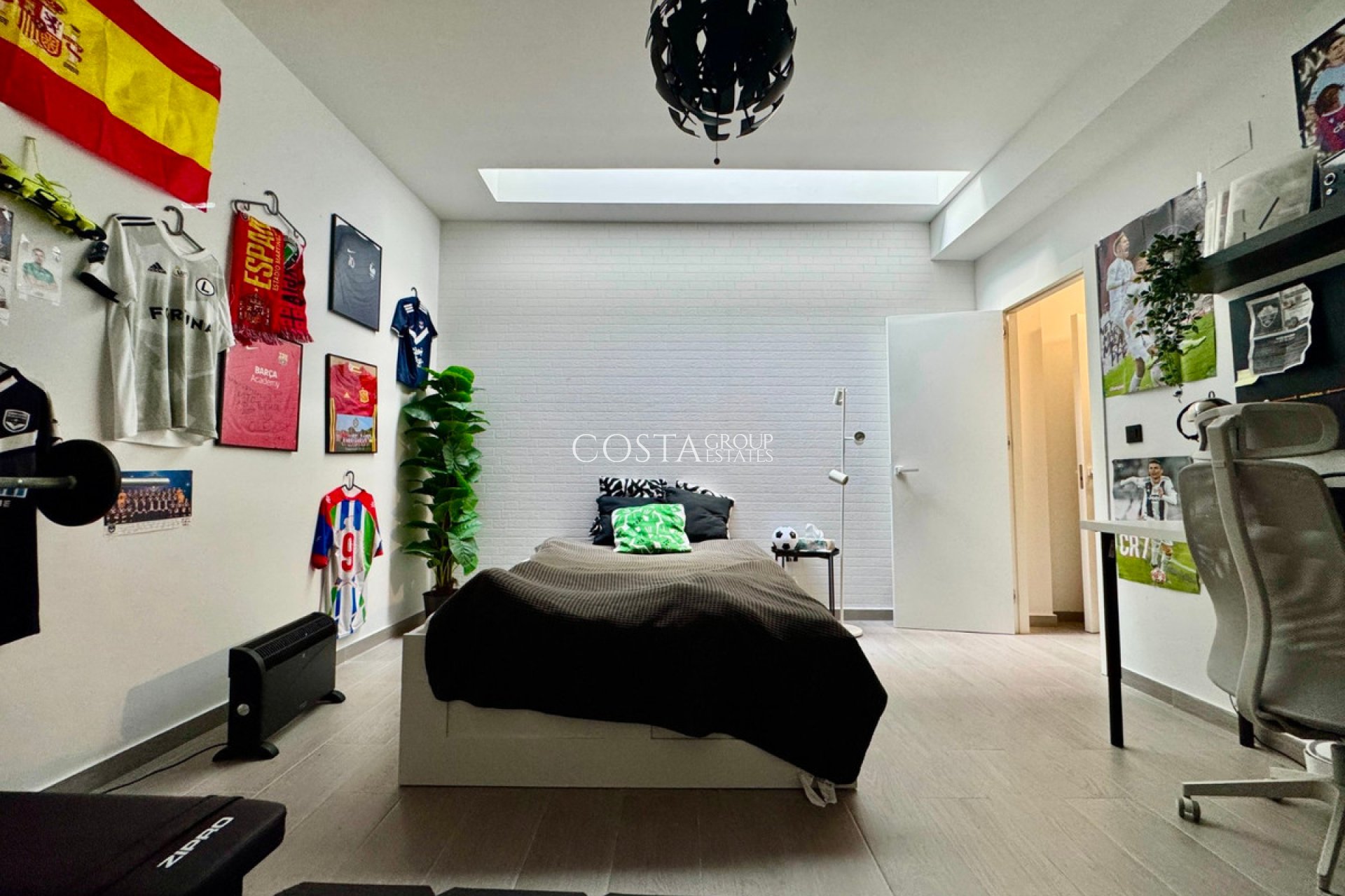 Herverkoop - Villa -
Guardamar del Segura - Guardamar del Segura Centro