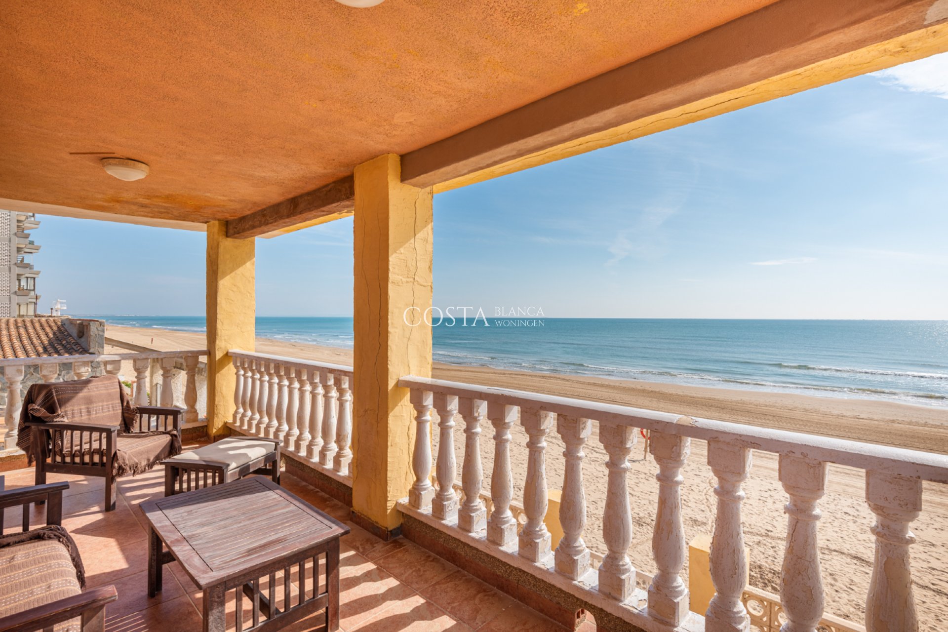 Herverkoop - Villa -
Guardamar del Segura