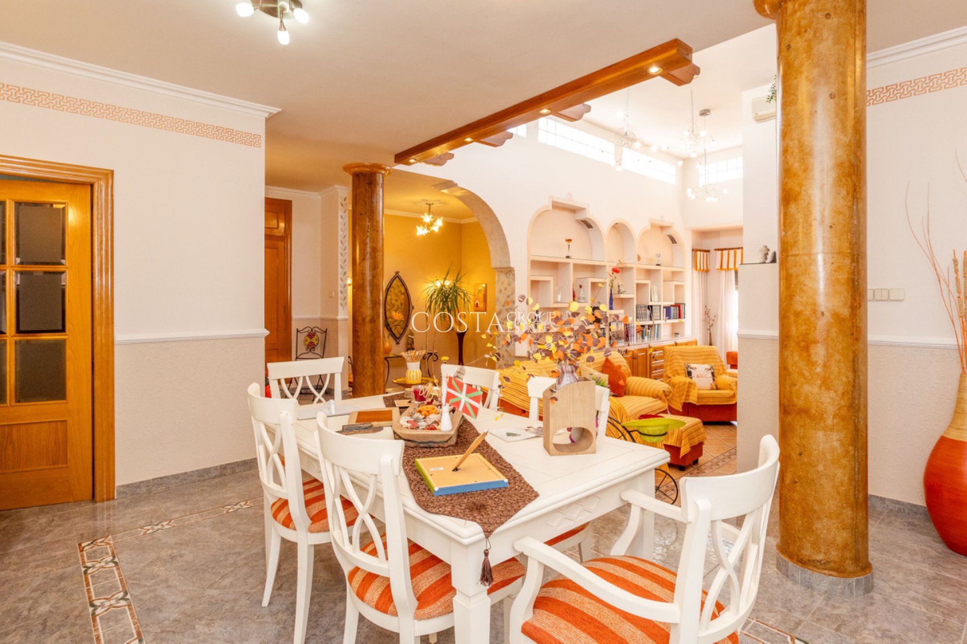 Herverkoop - Villa -
La Union - La Union Centro