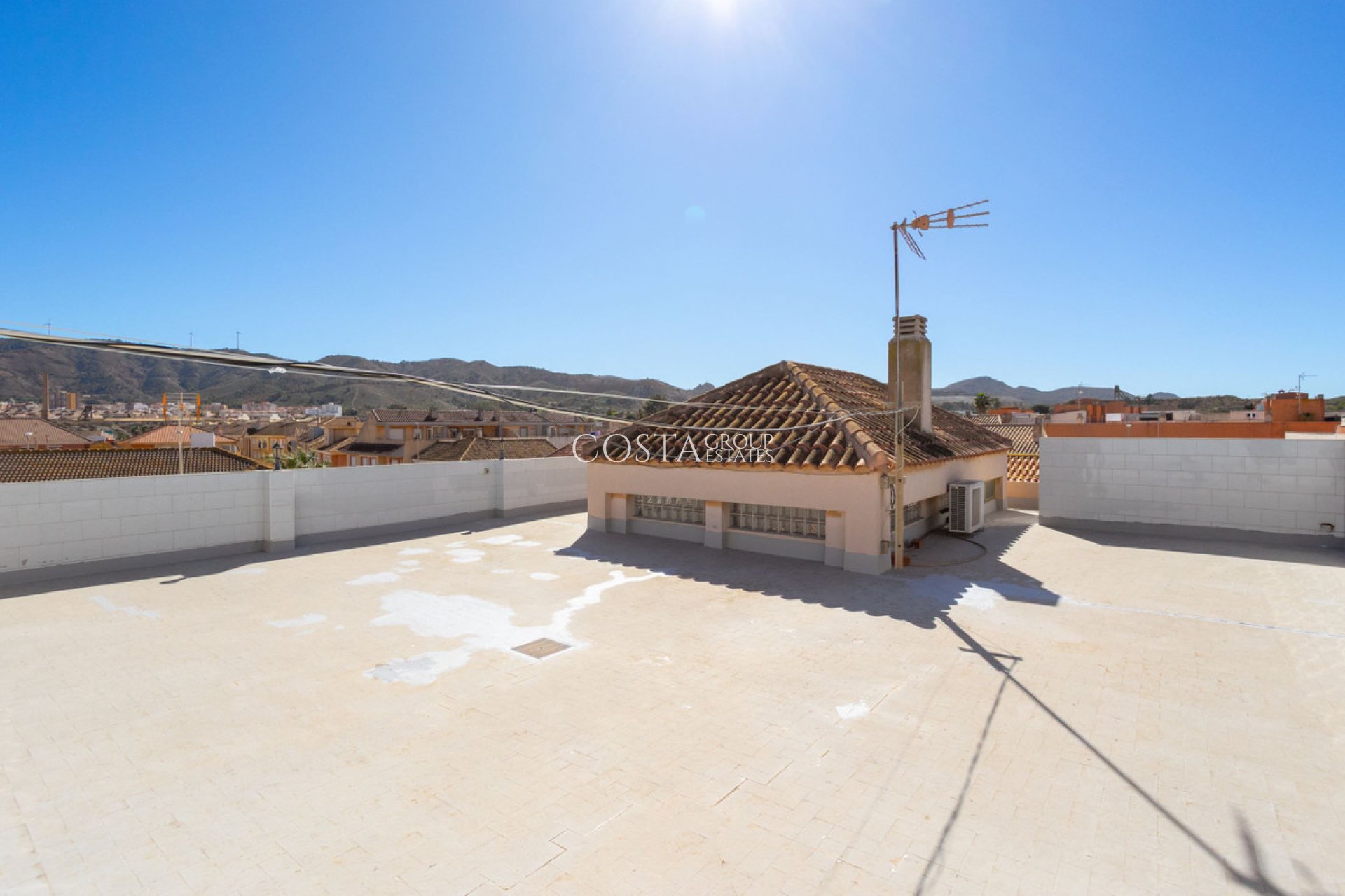 Herverkoop - Villa -
La Union - La Union Centro