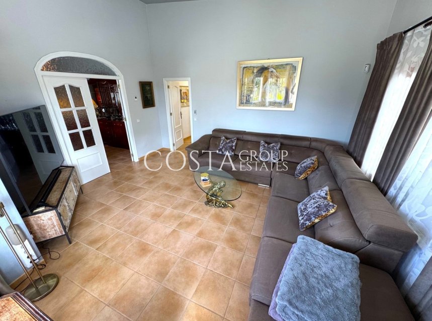 Herverkoop - Villa -
Lorca - Almendricos