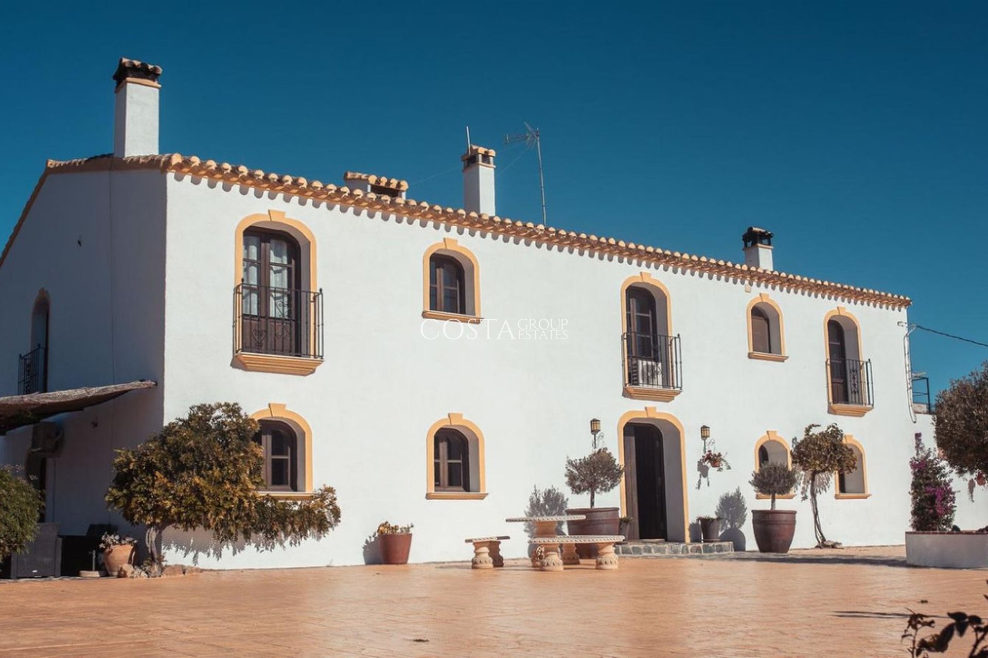 Herverkoop - Villa -
Lorca - Lorca Centro