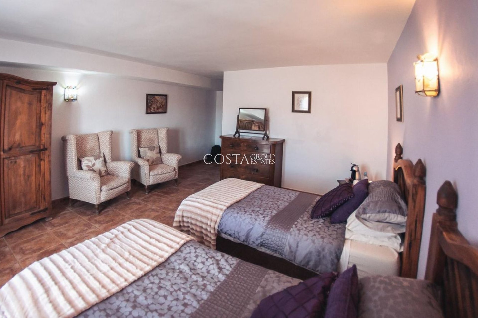 Herverkoop - Villa -
Lorca - Lorca Centro