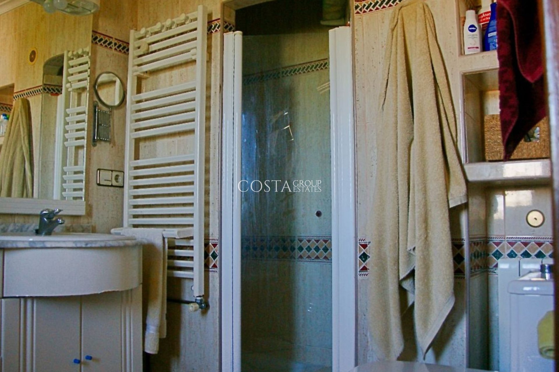 Herverkoop - Villa -
Lorca - Lorca Centro