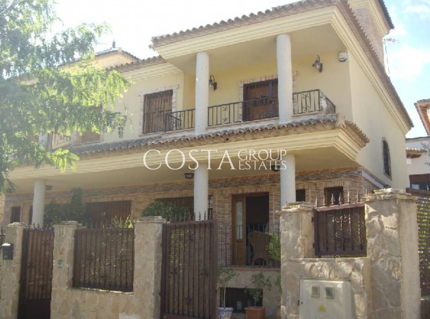 Herverkoop - Villa -
Los Alcazares - Beach