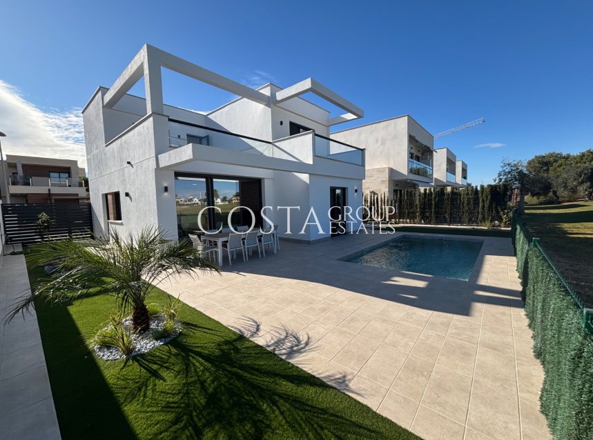Herverkoop - Villa -
Los Alcazares - Roda Golf Resort