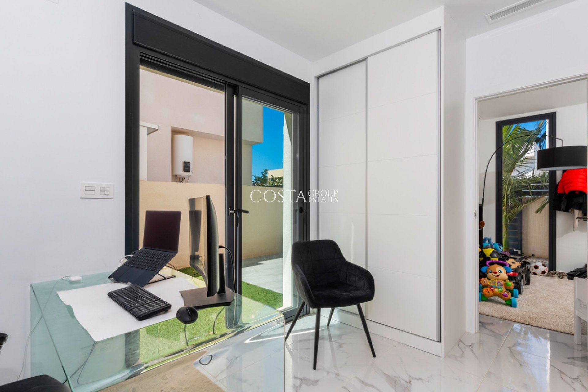 Herverkoop - Villa -
Los Montesinos - Los Montesinos Centro