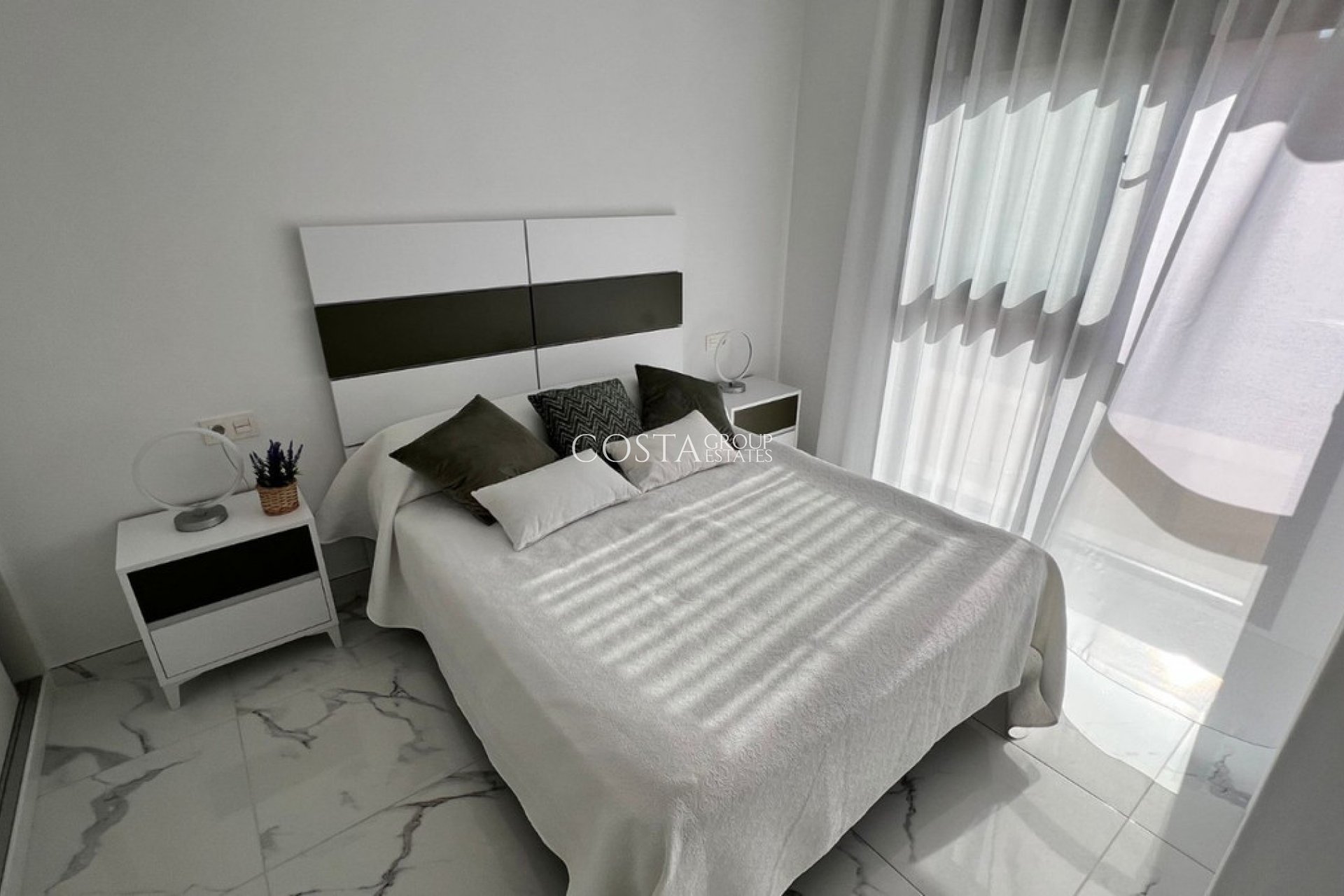 Herverkoop - Villa -
Los Montesinos - Los Montesinos Centro