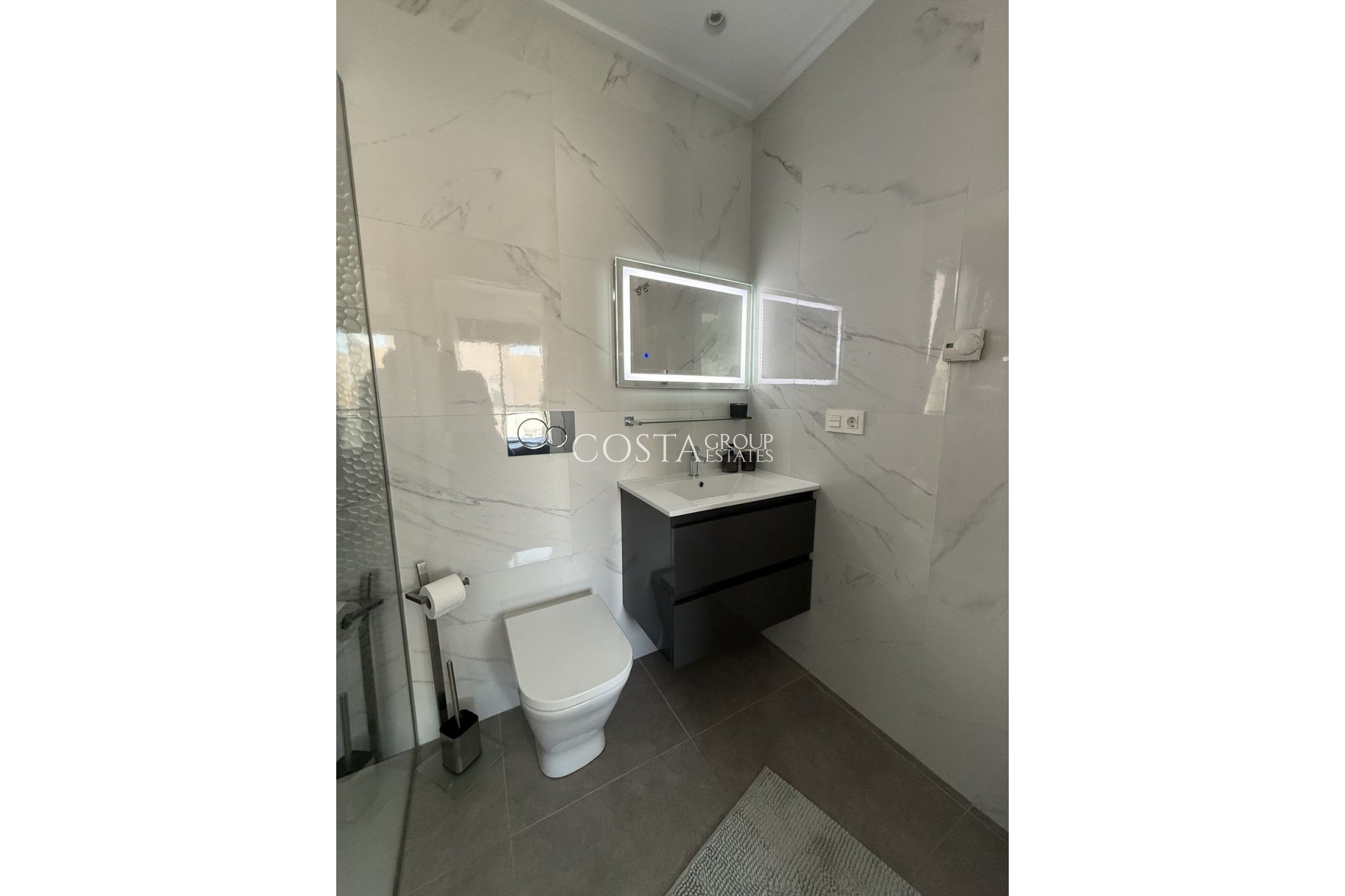 Herverkoop - Villa -
Los Montesinos - Los Montesinos Centro