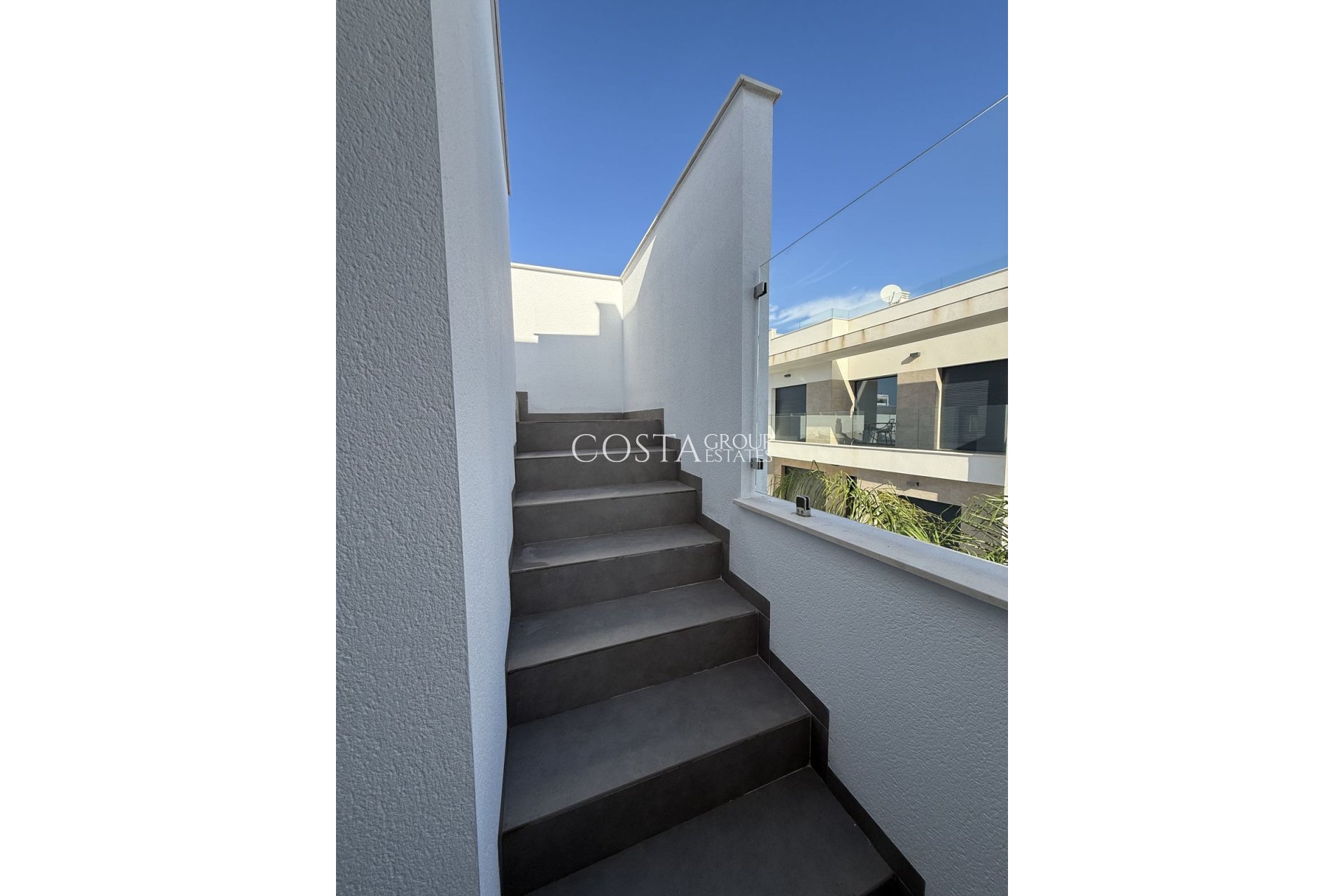 Herverkoop - Villa -
Los Montesinos - Los Montesinos Centro