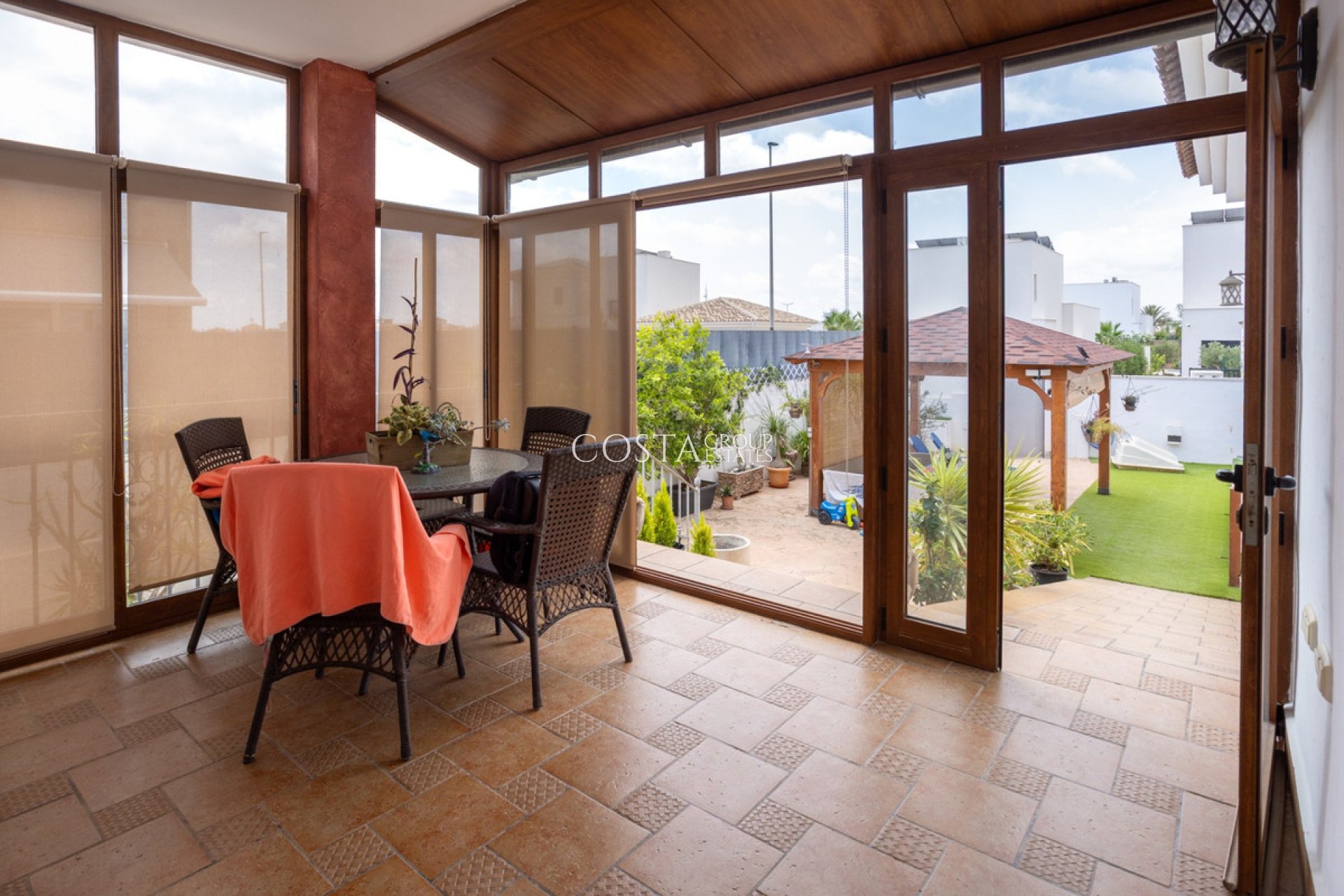 Herverkoop - Villa -
Los Montesinos - Los Montesinos Centro