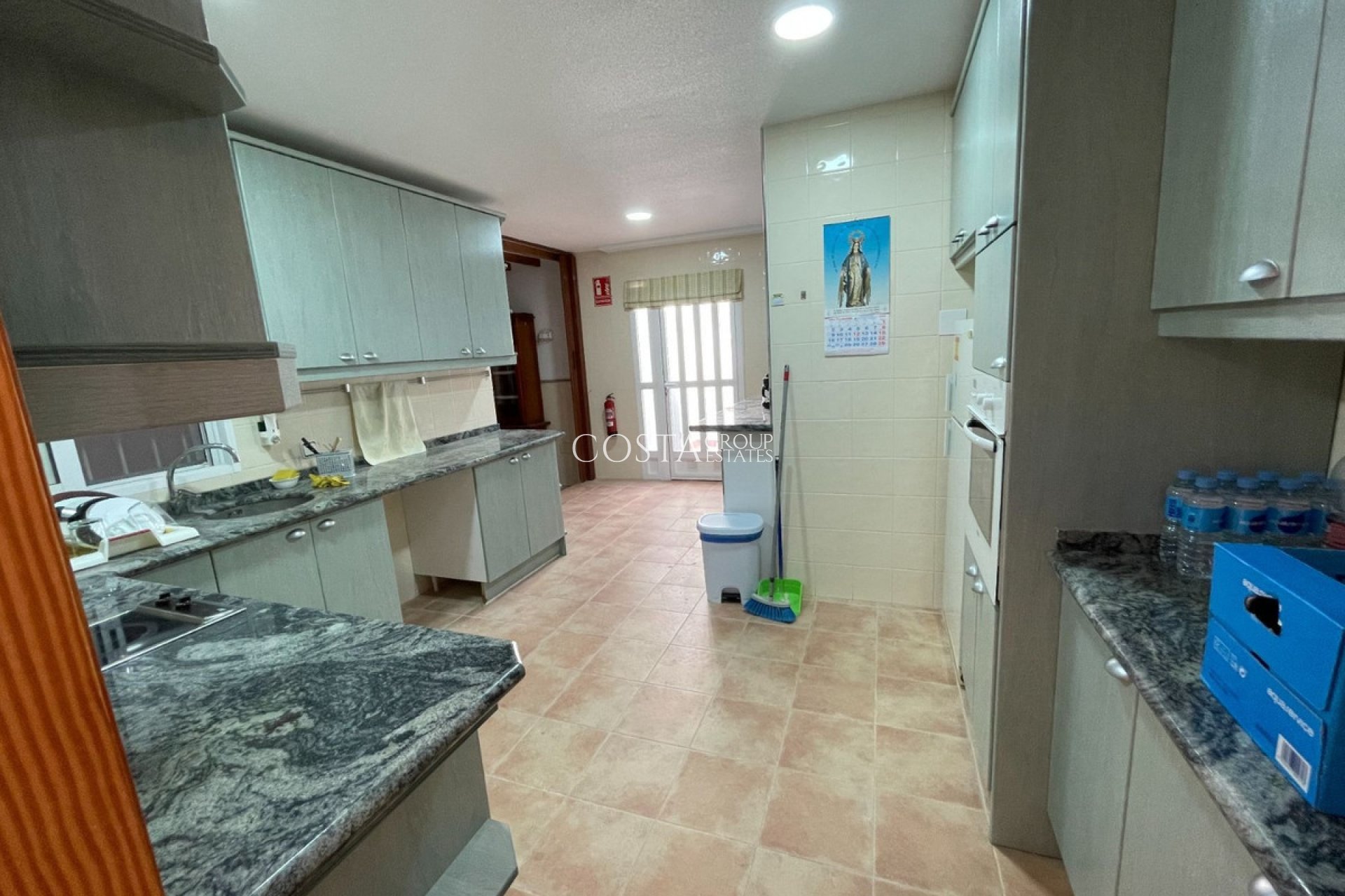 Herverkoop - Villa -
Murcia - Murcia City
