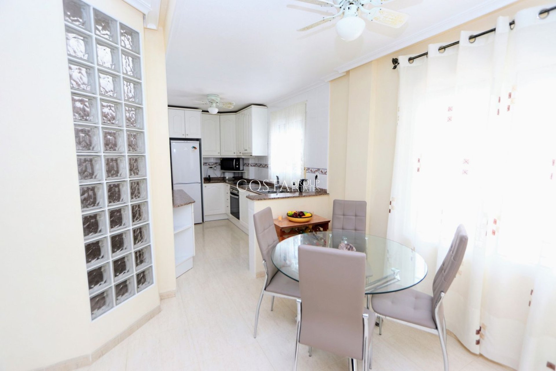 Herverkoop - Villa -
Murcia - Sucina