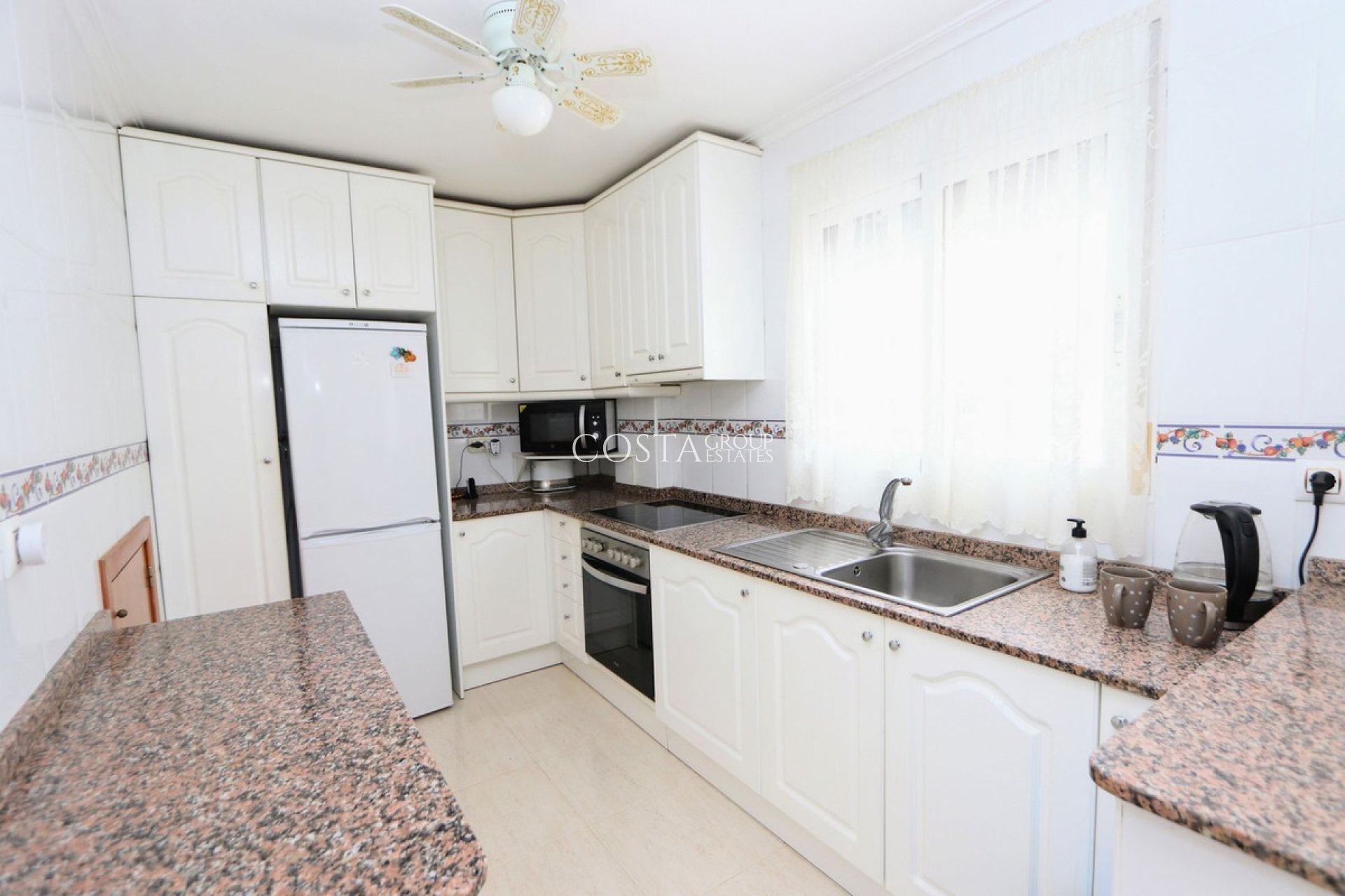 Herverkoop - Villa -
Murcia - Sucina