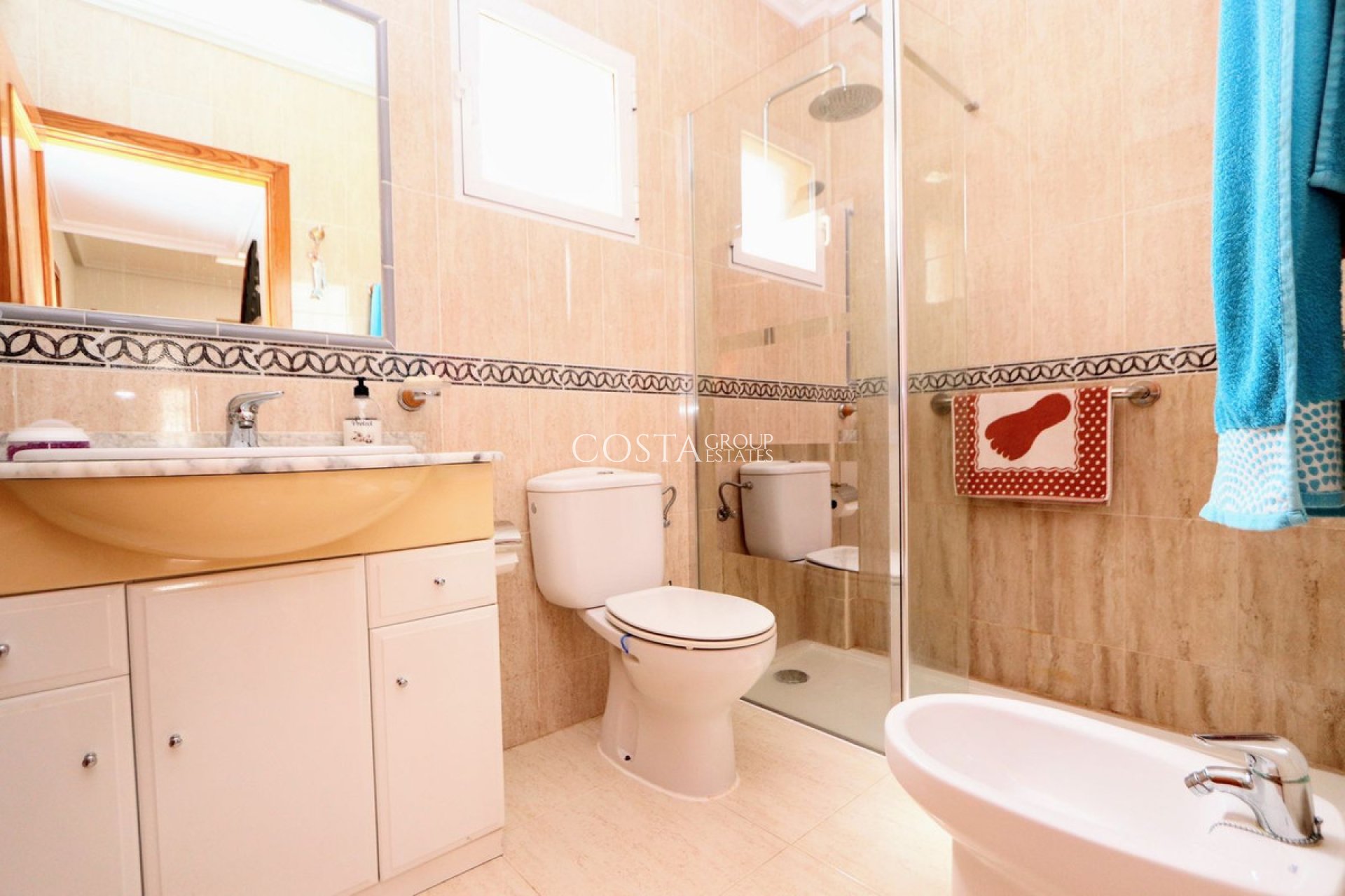 Herverkoop - Villa -
Murcia - Sucina