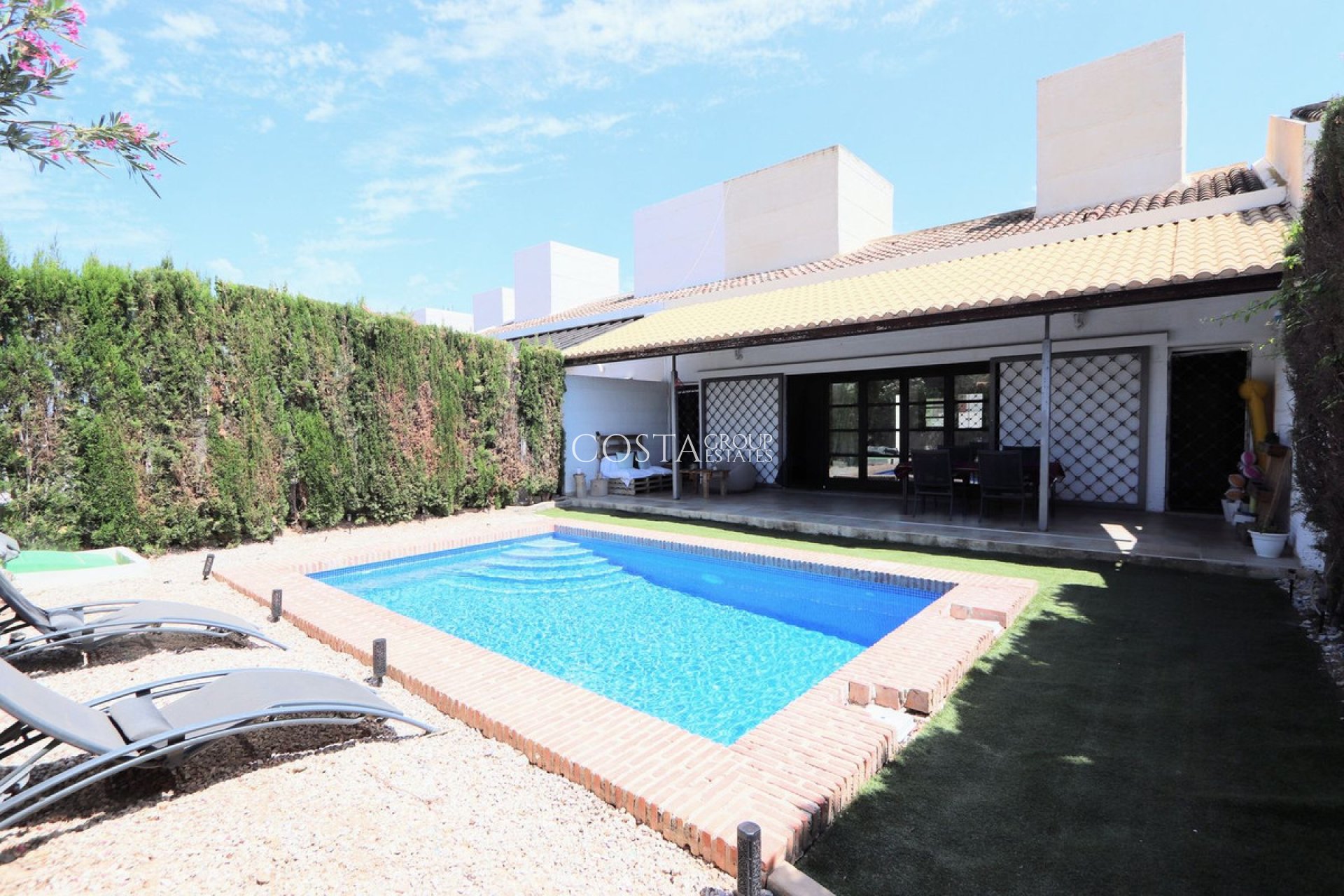 Herverkoop - Villa -
Murcia - Sucina