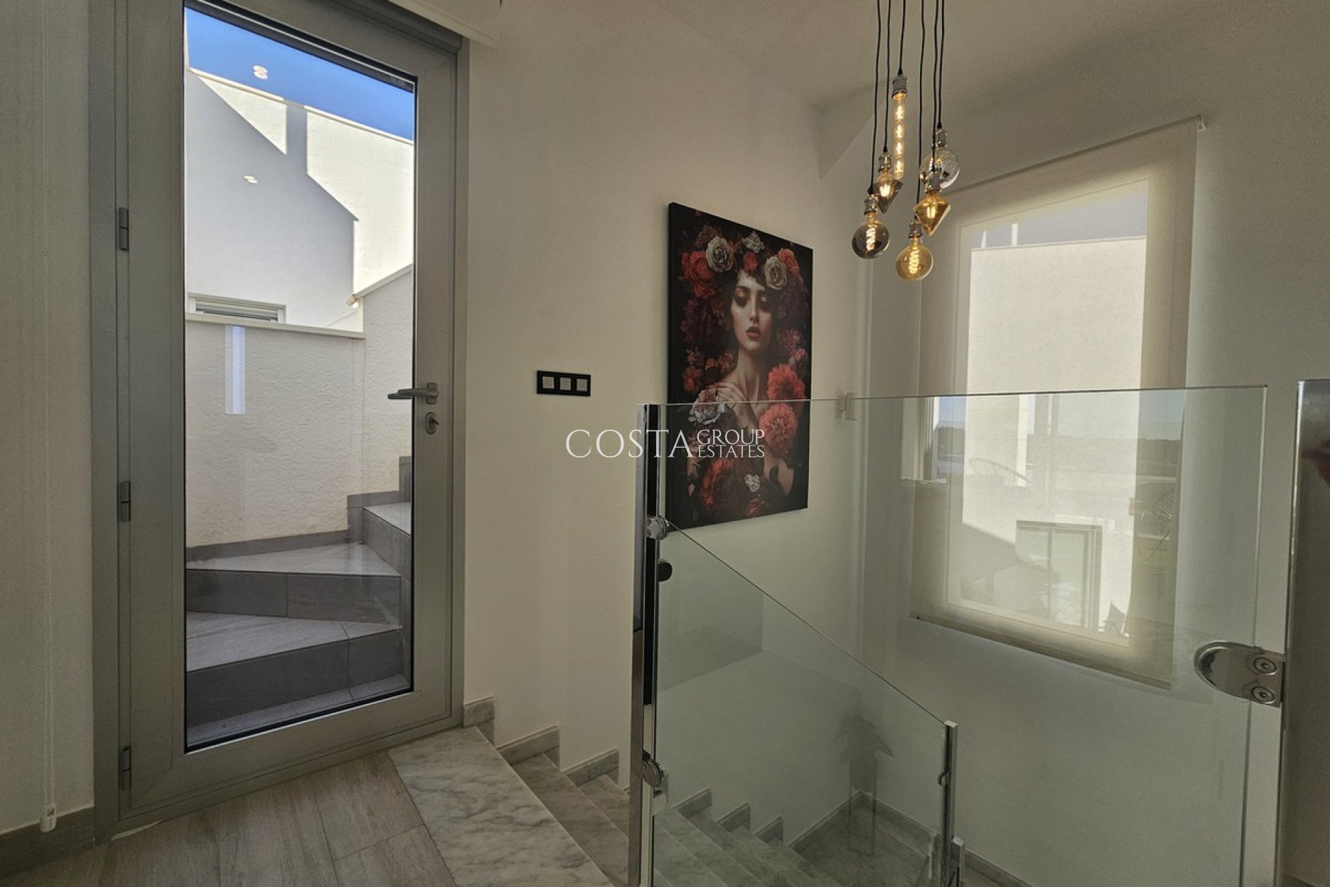 Herverkoop - Villa -
Orihuela - Cabo Roig