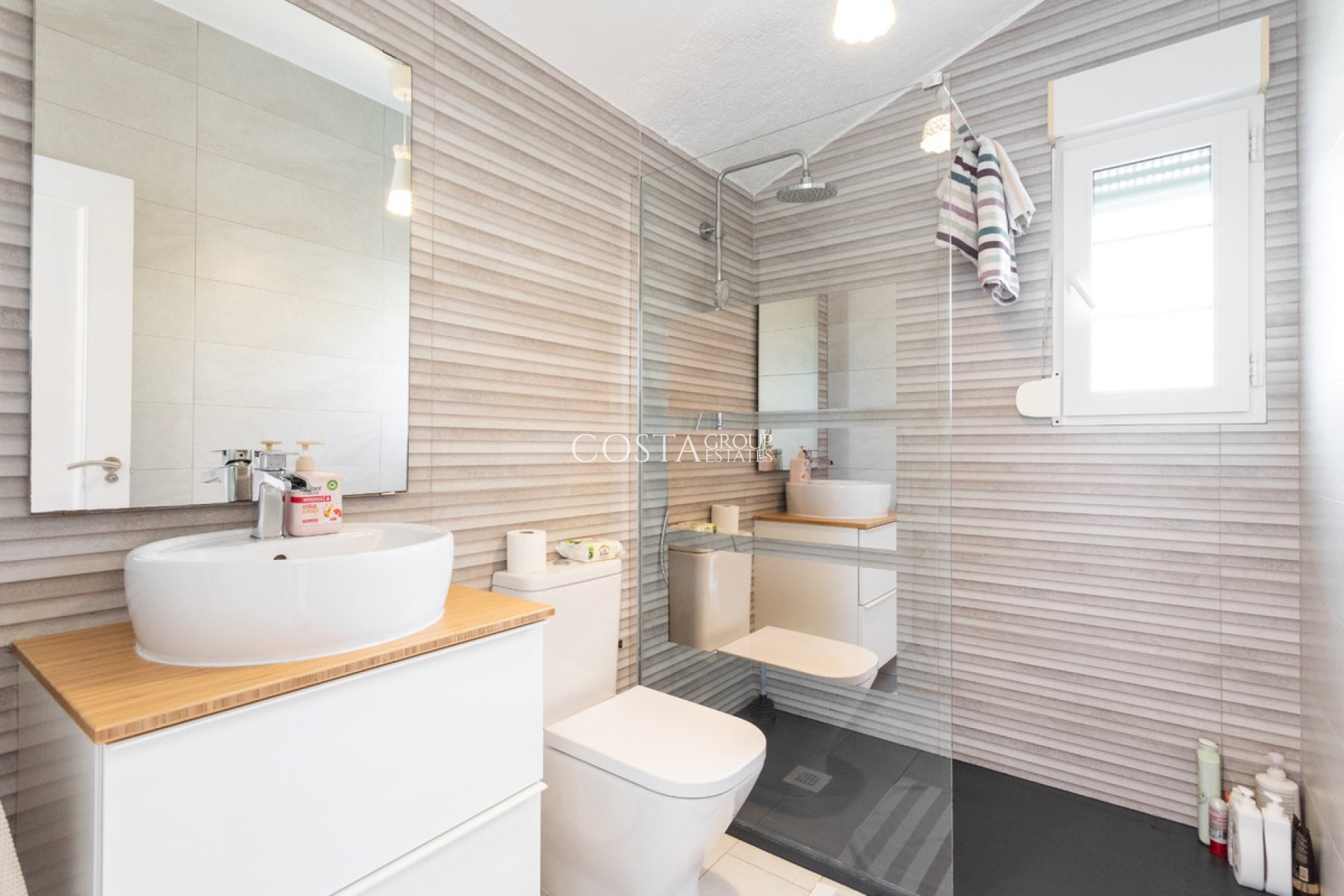 Herverkoop - Villa -
Orihuela - Cabo Roig