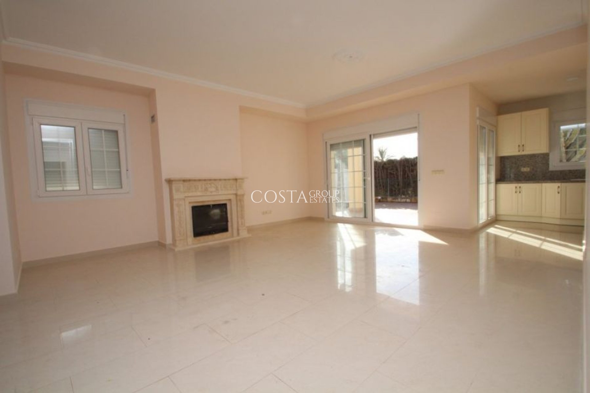 Herverkoop - Villa -
Orihuela - Cabo Roig