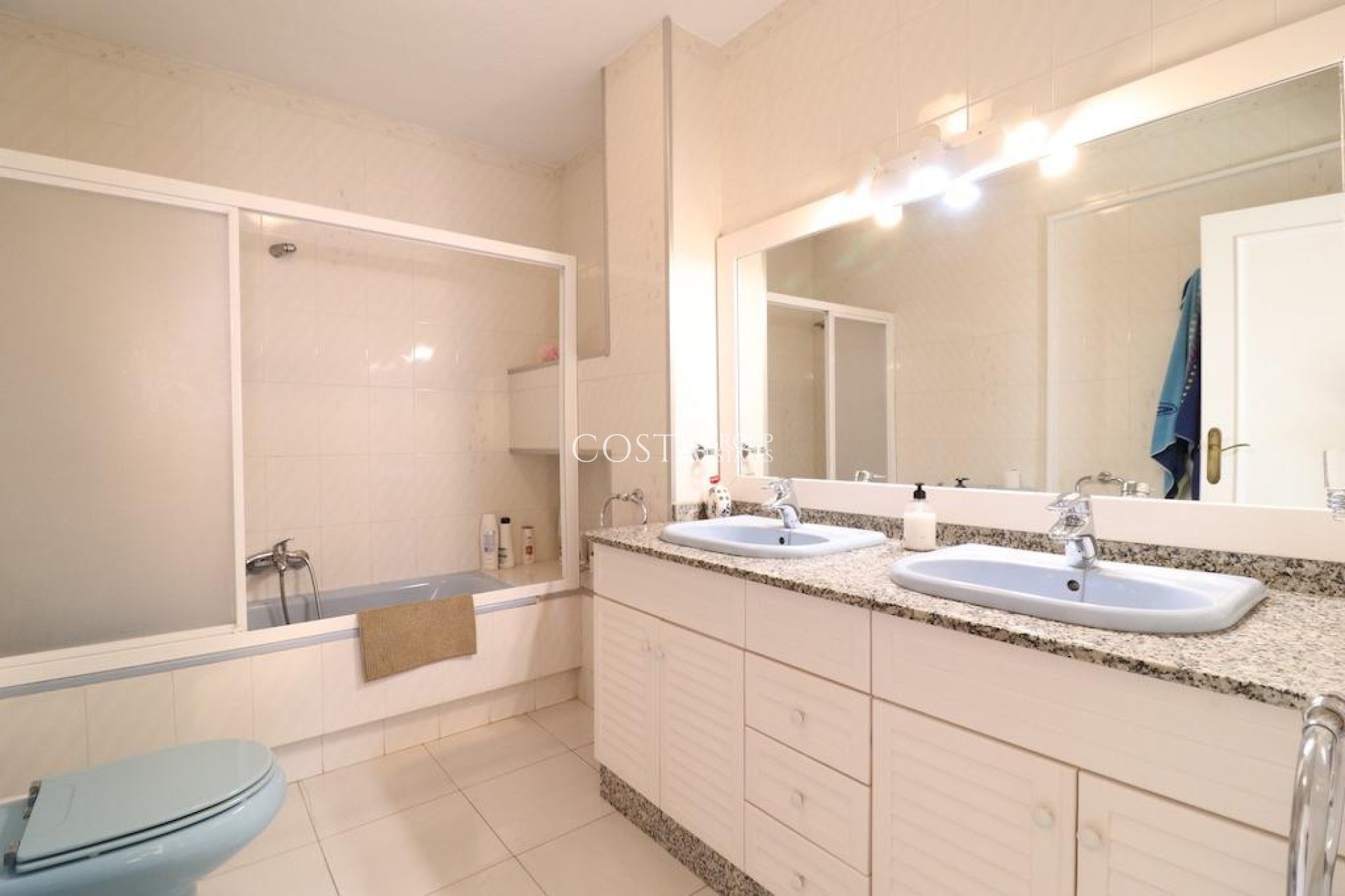 Herverkoop - Villa -
Orihuela - Cabo Roig