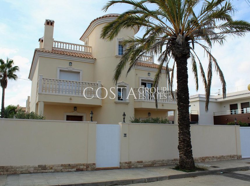 Herverkoop - Villa -
Orihuela - Cabo Roig