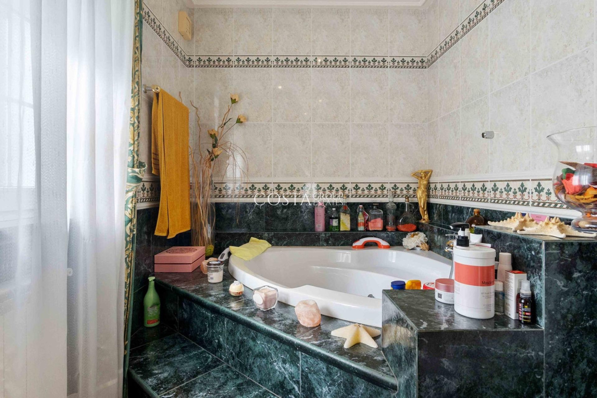 Herverkoop - Villa -
Orihuela - Cabo Roig