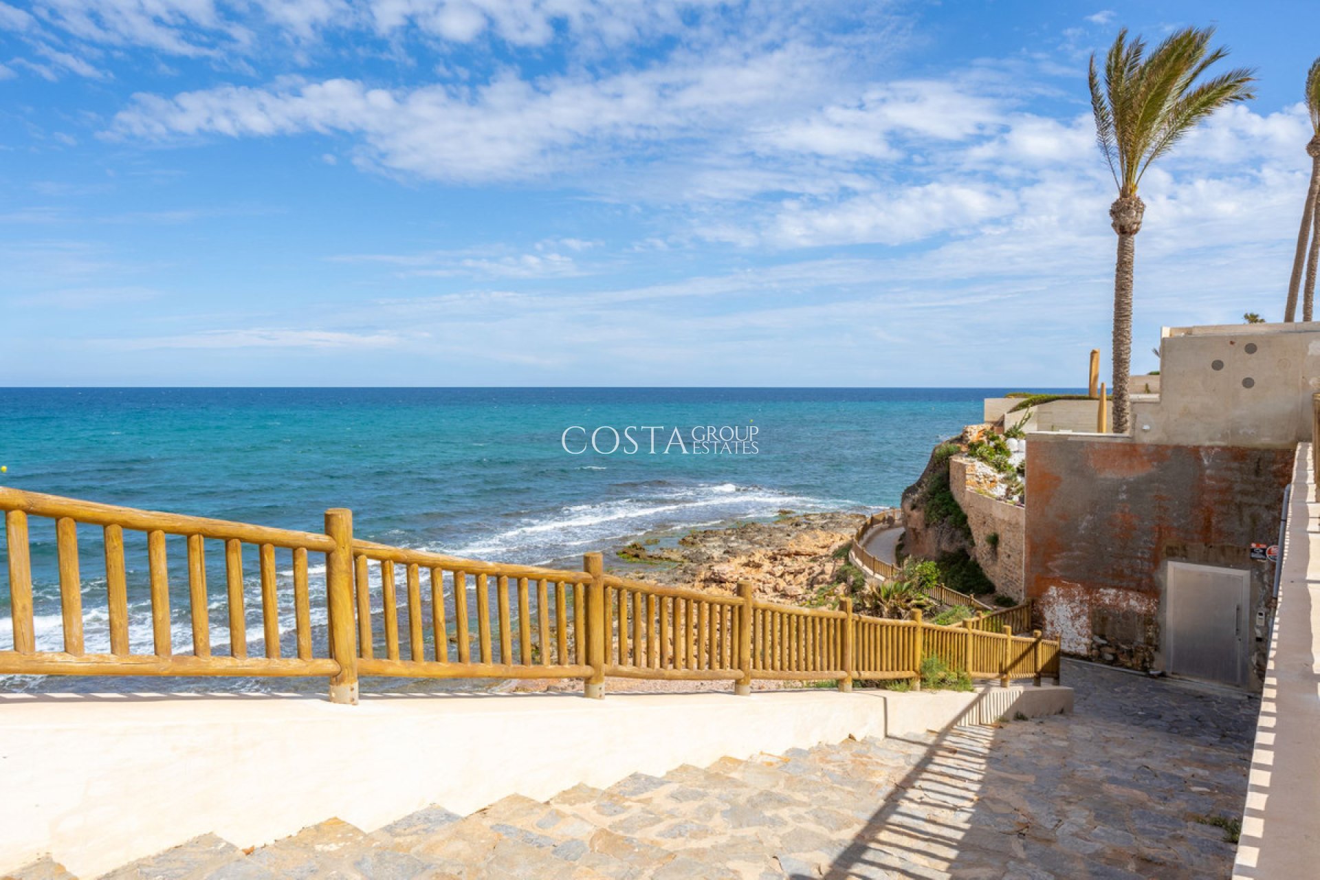 Herverkoop - Villa -
Orihuela - Cabo Roig