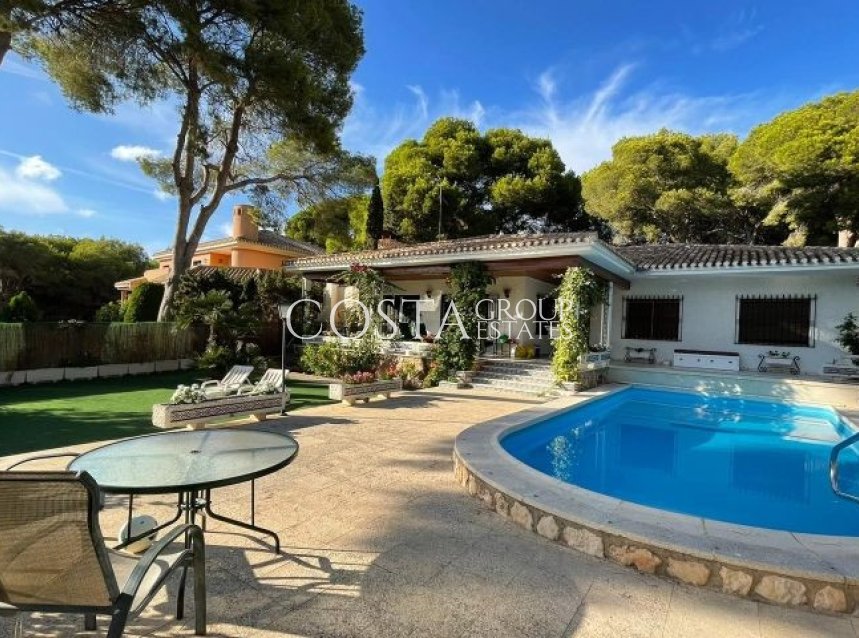 Herverkoop - Villa -
Orihuela - Campoamor