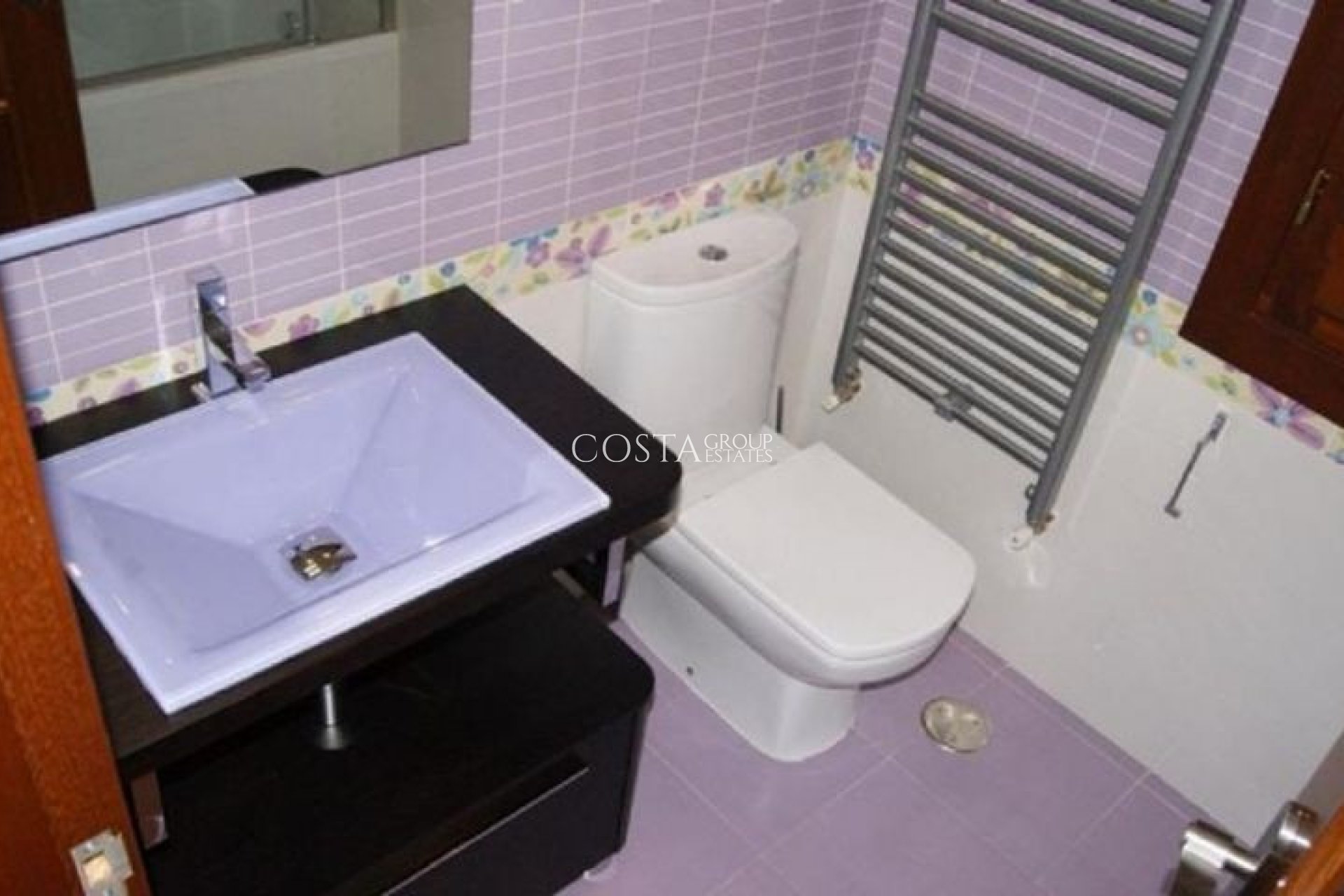 Herverkoop - Villa -
Orihuela - Campoamor