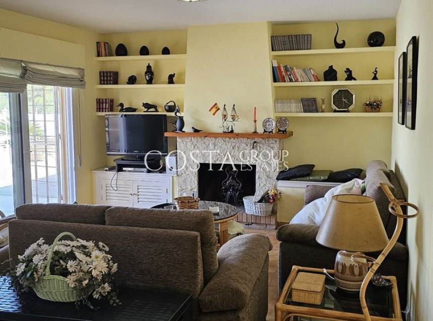 Herverkoop - Villa -
Orihuela - Campoamor