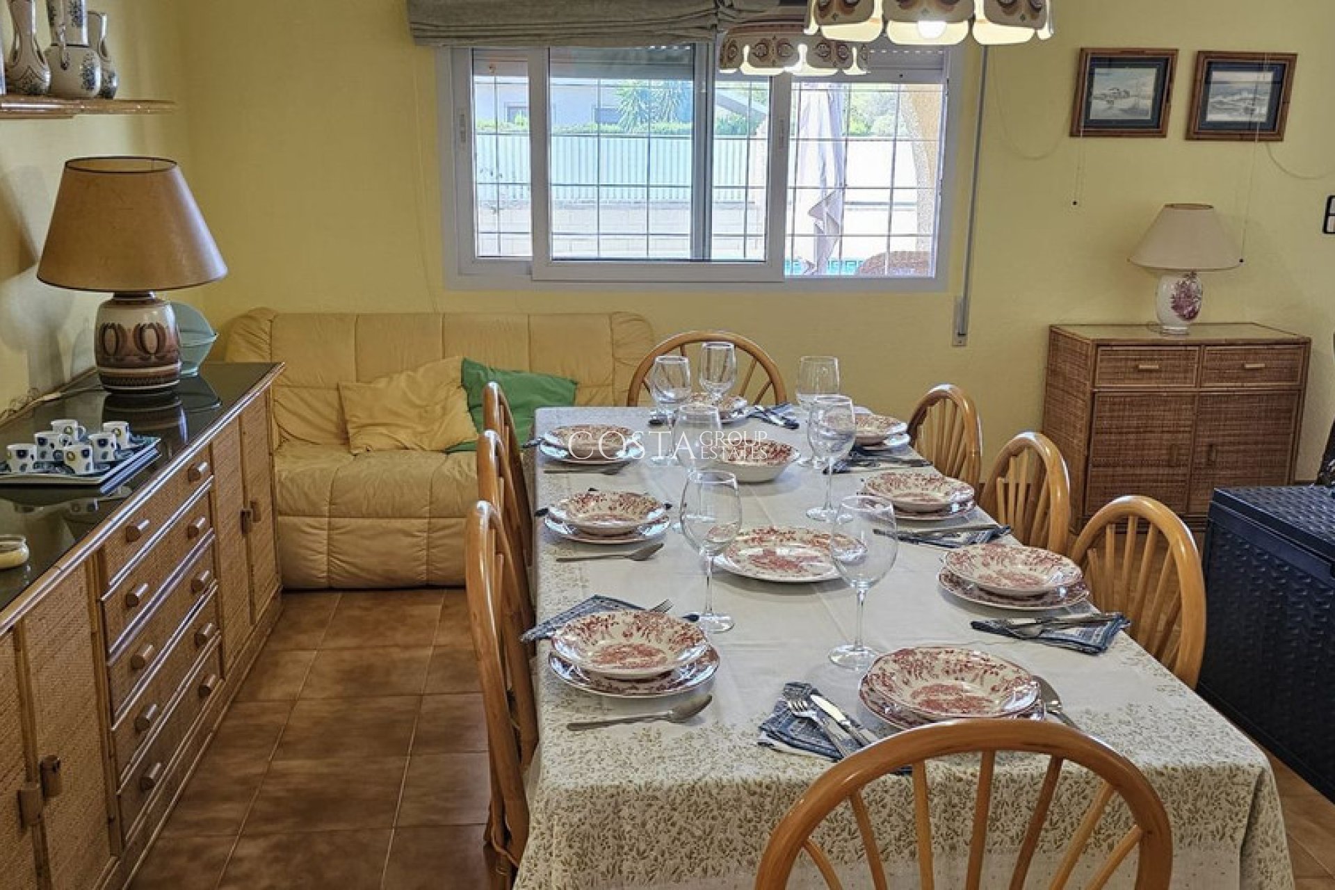 Herverkoop - Villa -
Orihuela - Campoamor