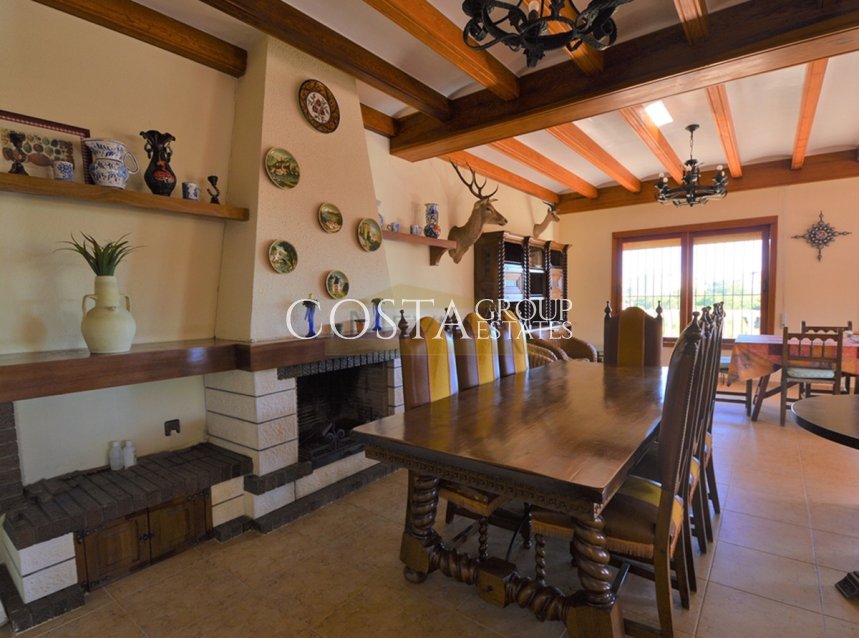 Herverkoop - Villa -
Orihuela - Campoamor