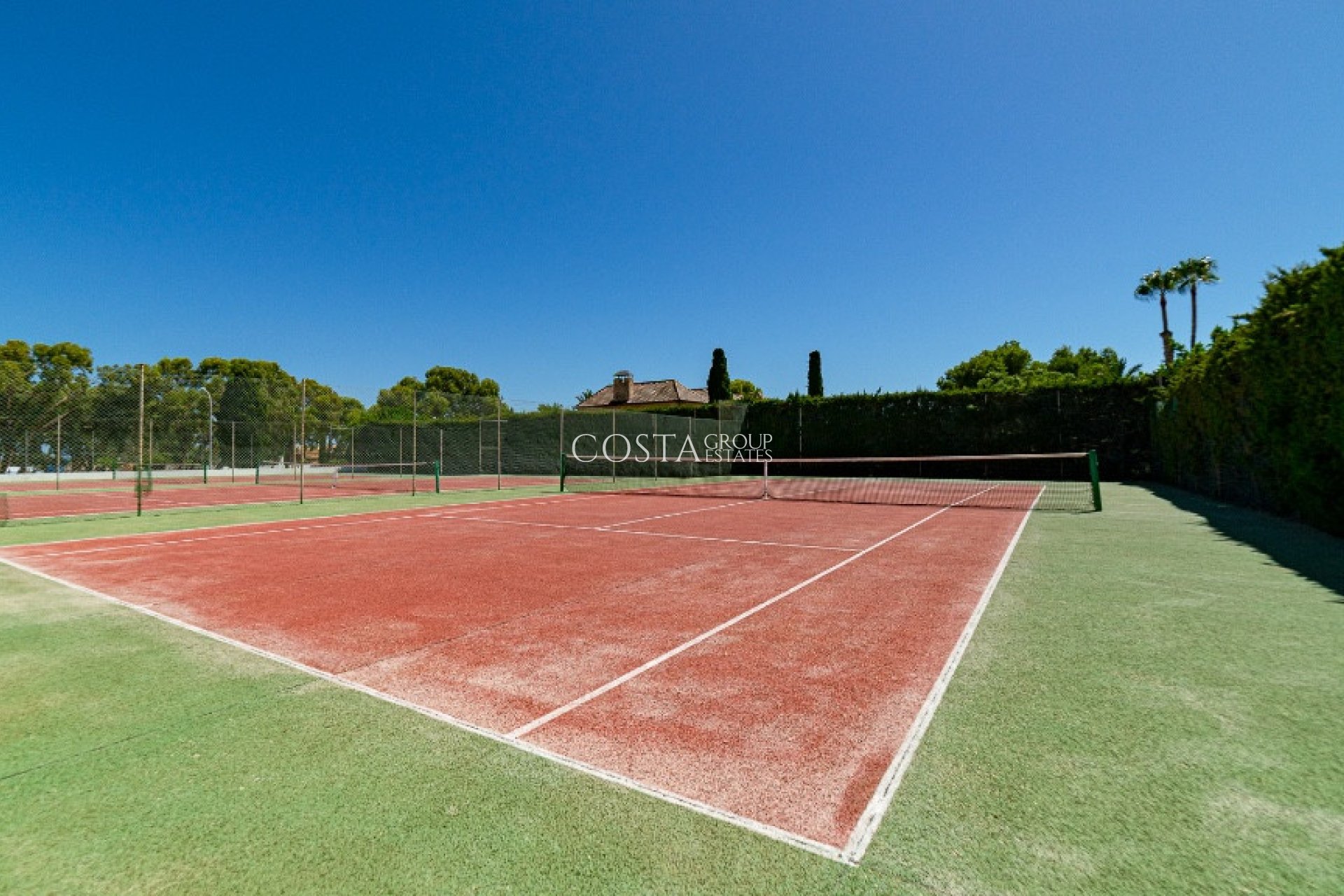 Herverkoop - Villa -
Orihuela - Campoamor