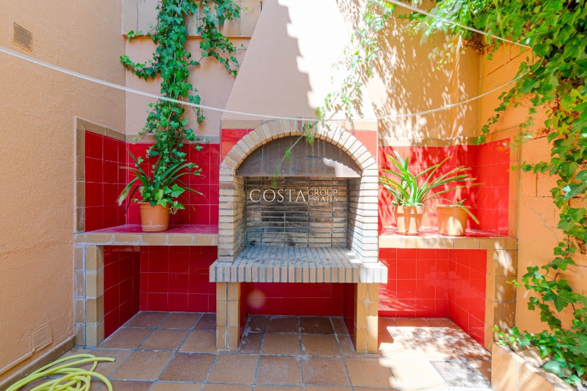 Herverkoop - Villa -
Orihuela - Campoamor