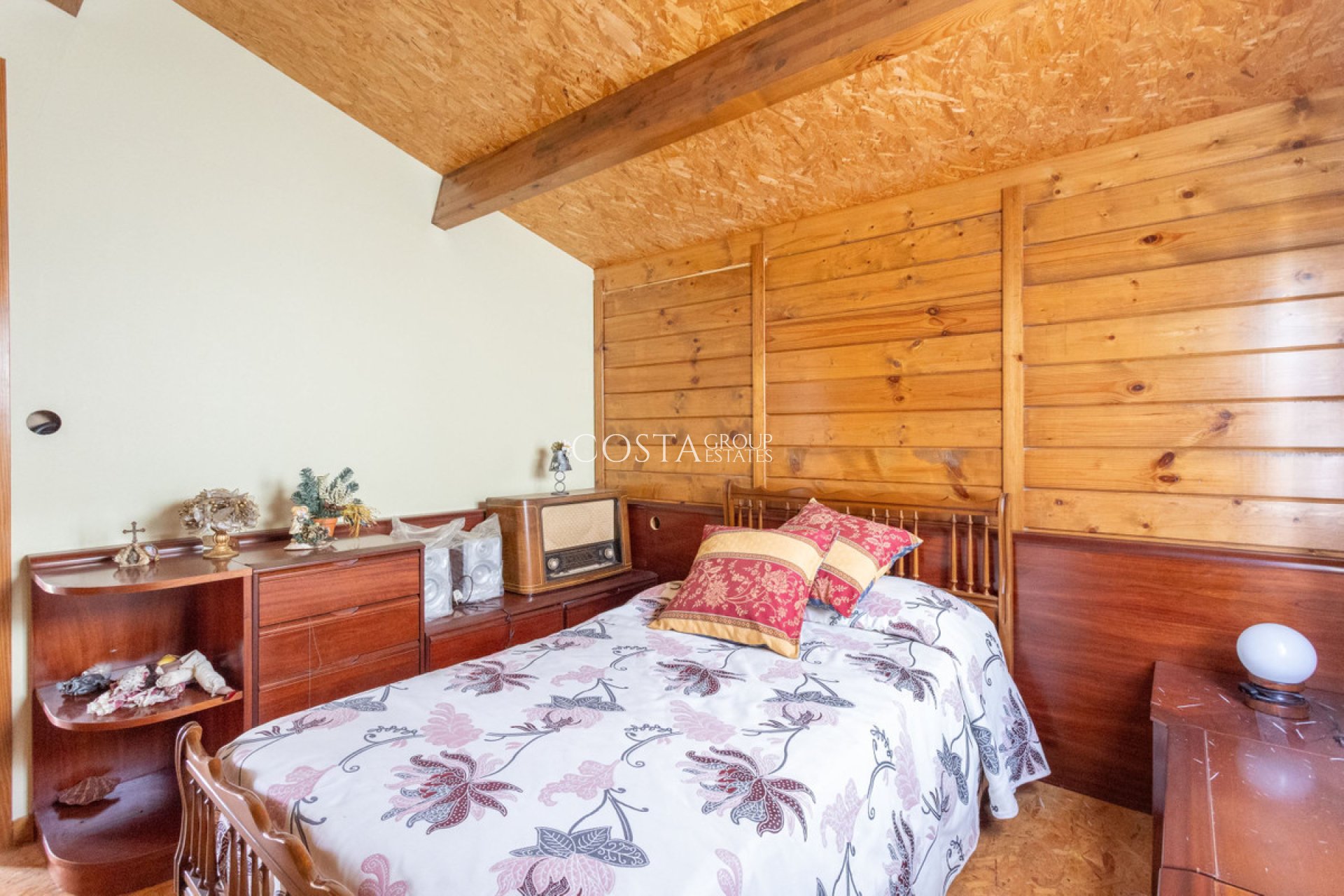 Herverkoop - Villa -
Orihuela - Campoamor