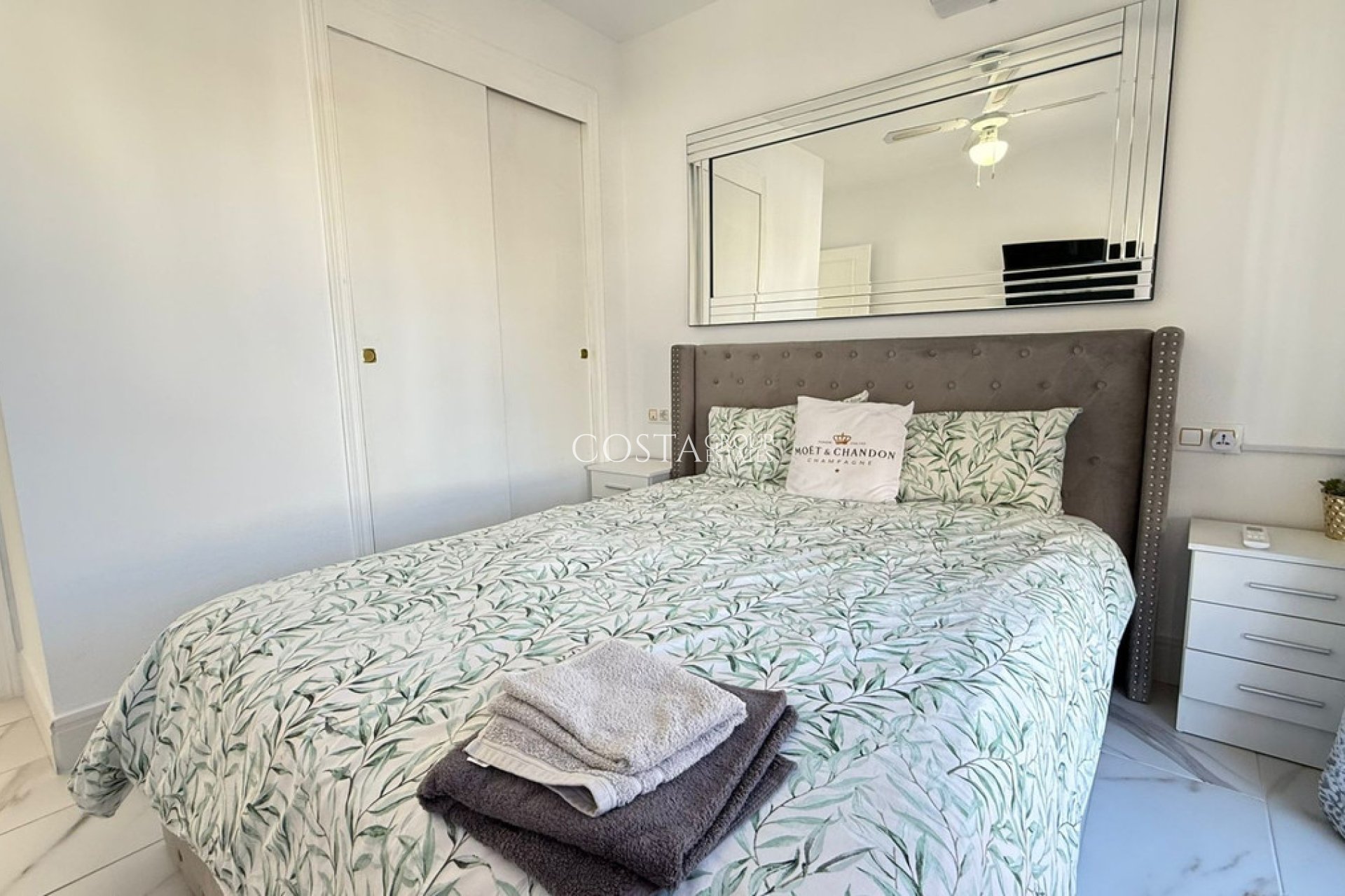 Herverkoop - Villa -
Orihuela Costa - Blue Lagoon