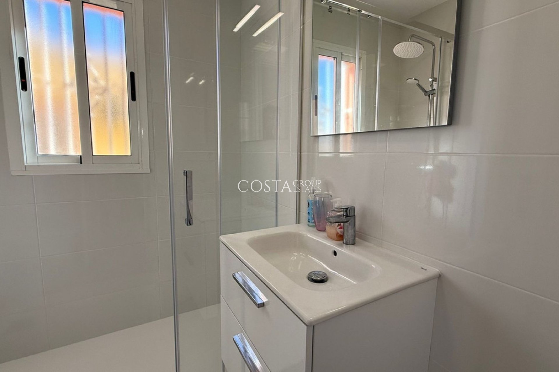 Herverkoop - Villa -
Orihuela Costa - Blue Lagoon