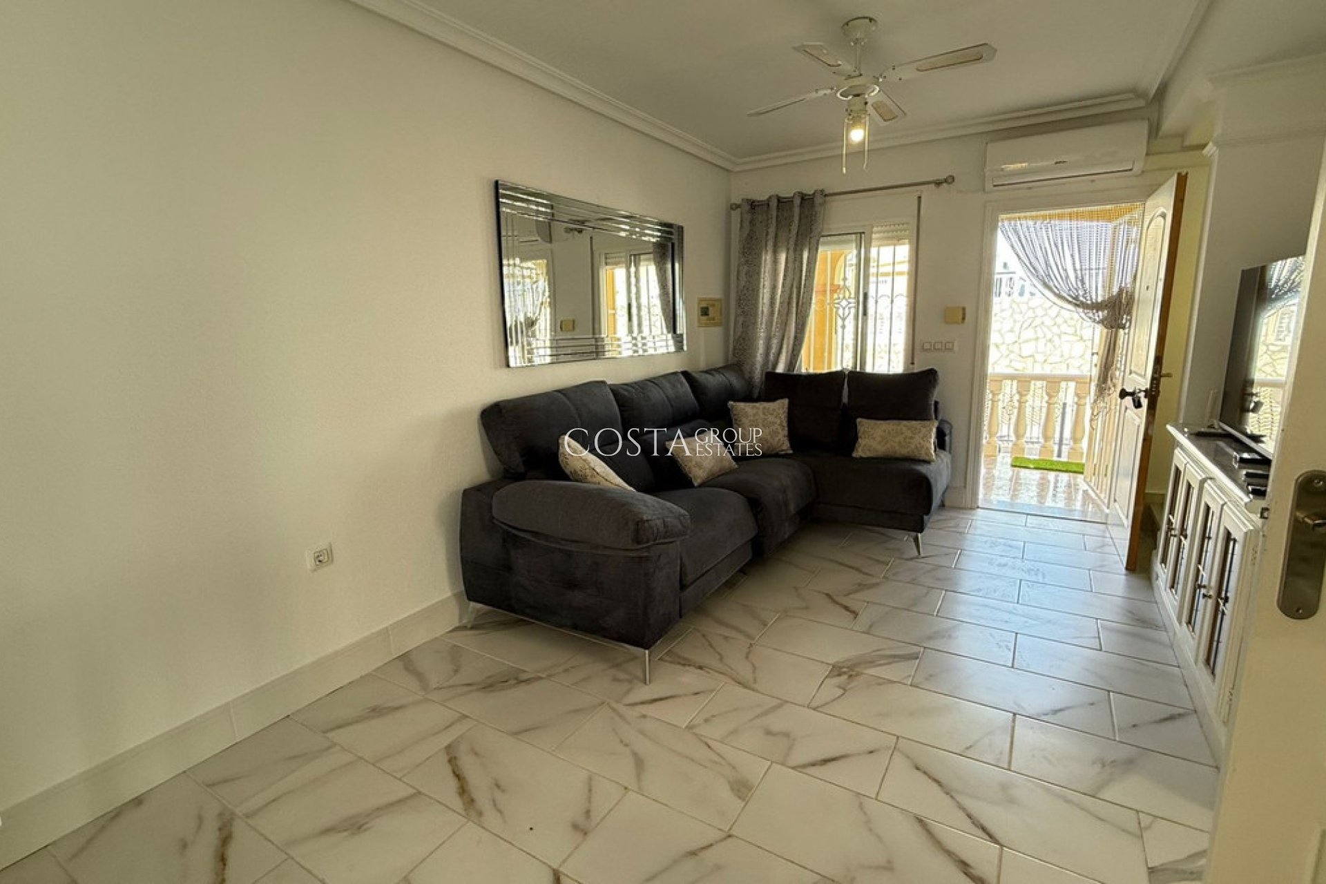 Herverkoop - Villa -
Orihuela Costa - Blue Lagoon